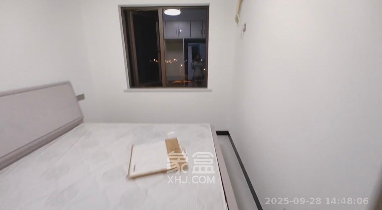 和润园三期 1室0厅0卫 2600.0元/月 和润园三期 1室0厅0卫 2600.0元/月室内图