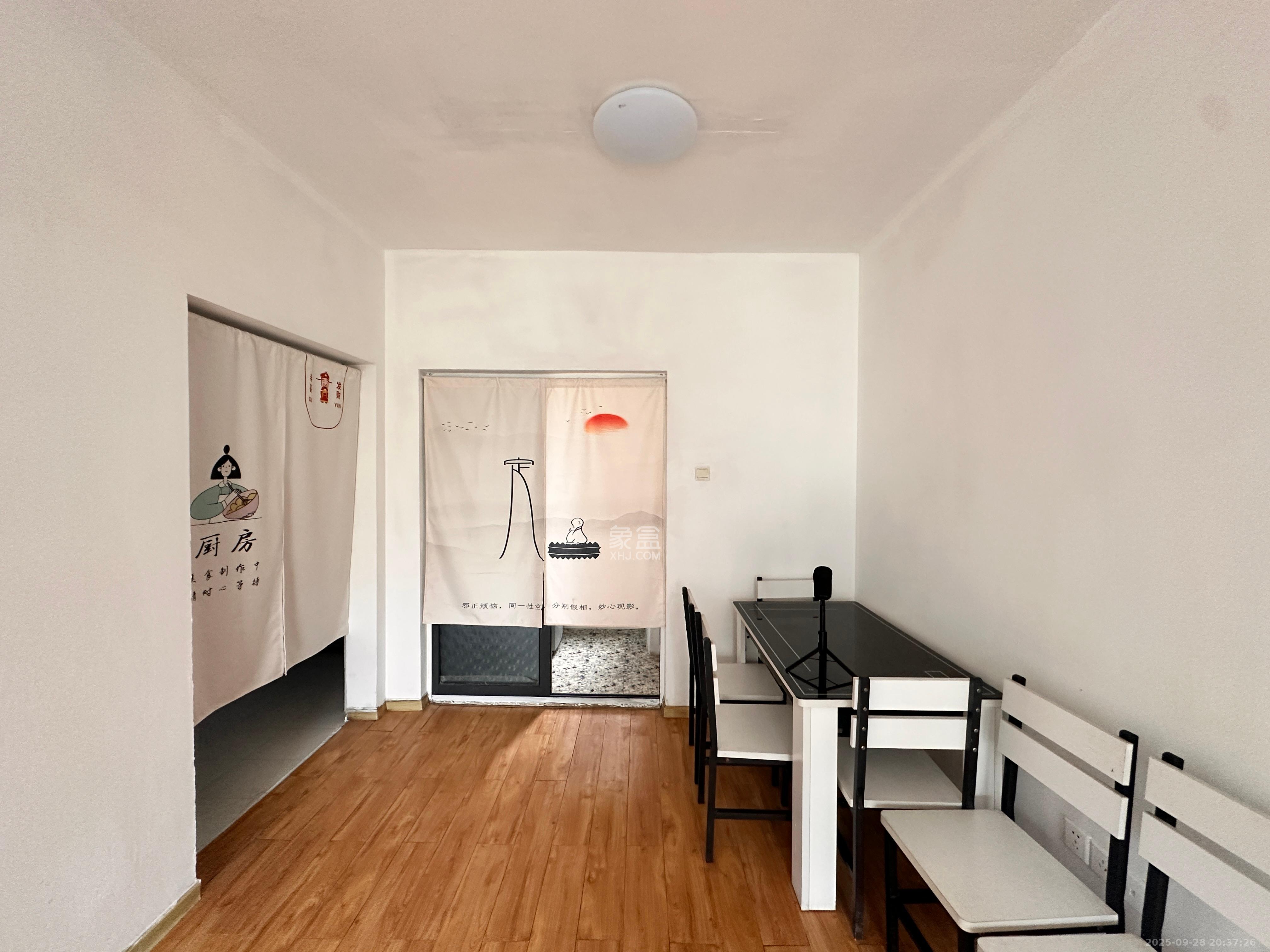 保利麓谷林语A区 3室2厅1卫 2300.0元/月 保利麓谷林语A区 3室2厅1卫 2300.0元/月室内图