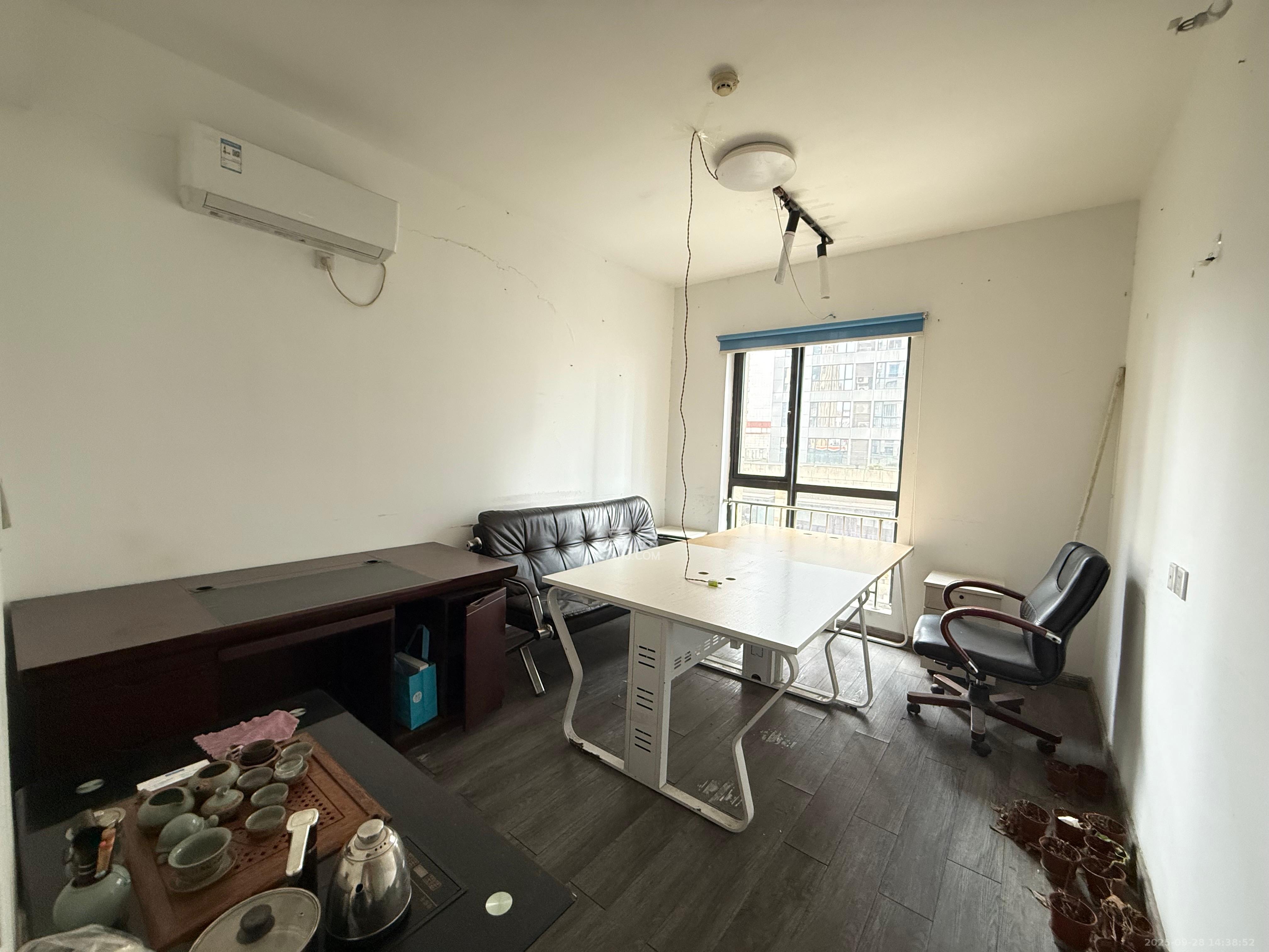 德思勤城市广场(宝格丽公寓) 2室1厅1卫 3000.0元/月 德思勤城市广场(宝格丽公寓) 2室1厅1卫 3000.0元/月室内图