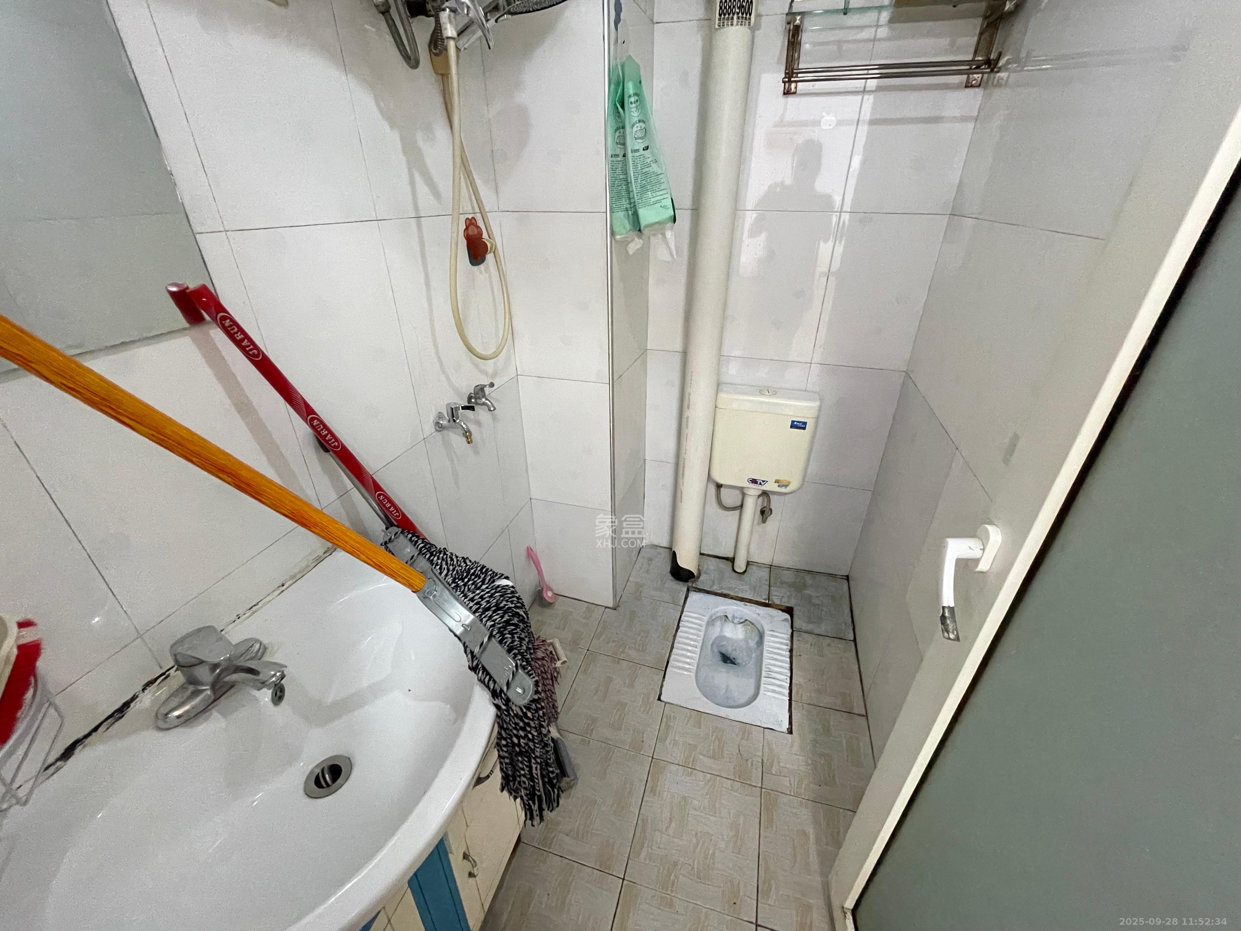 谋房博客(博客天街)  2室1厅1卫    1700.0元/月室内图