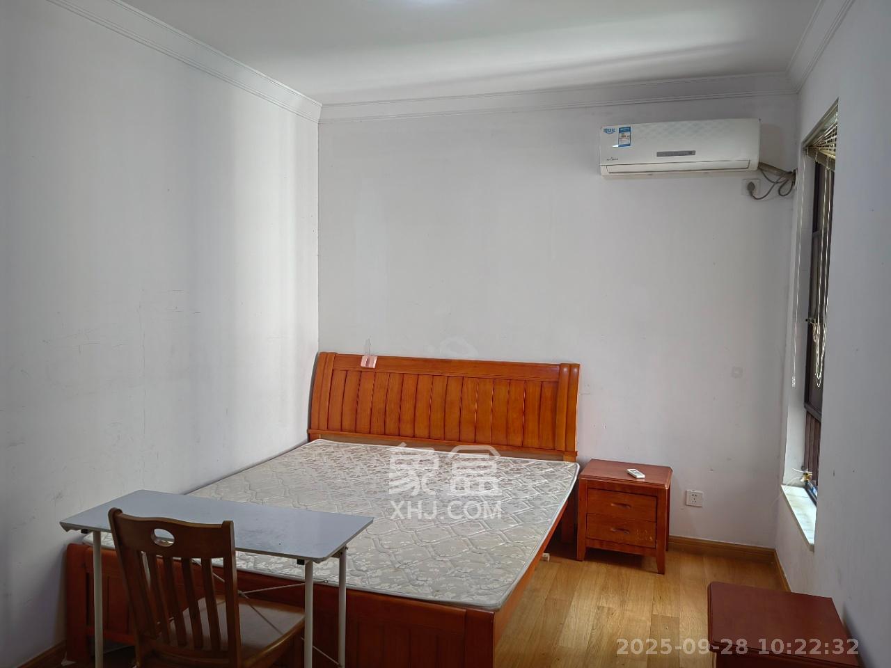 中海国际四期 2室2厅1卫 1800.0元/月 中海国际四期 2室2厅1卫 1800.0元/月室内图