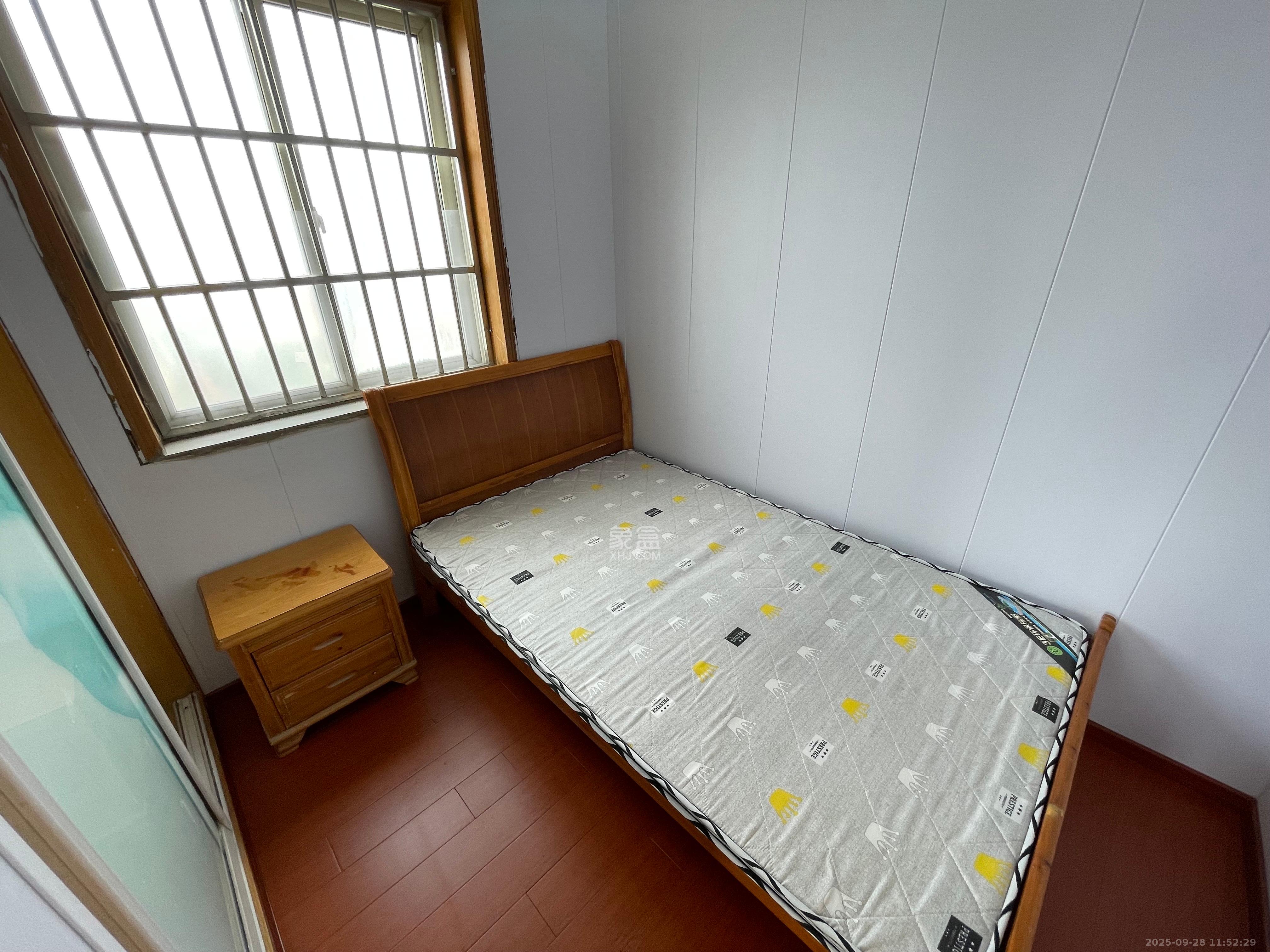 谋房博客(博客天街)  2室1厅1卫    1700.0元/月室内图