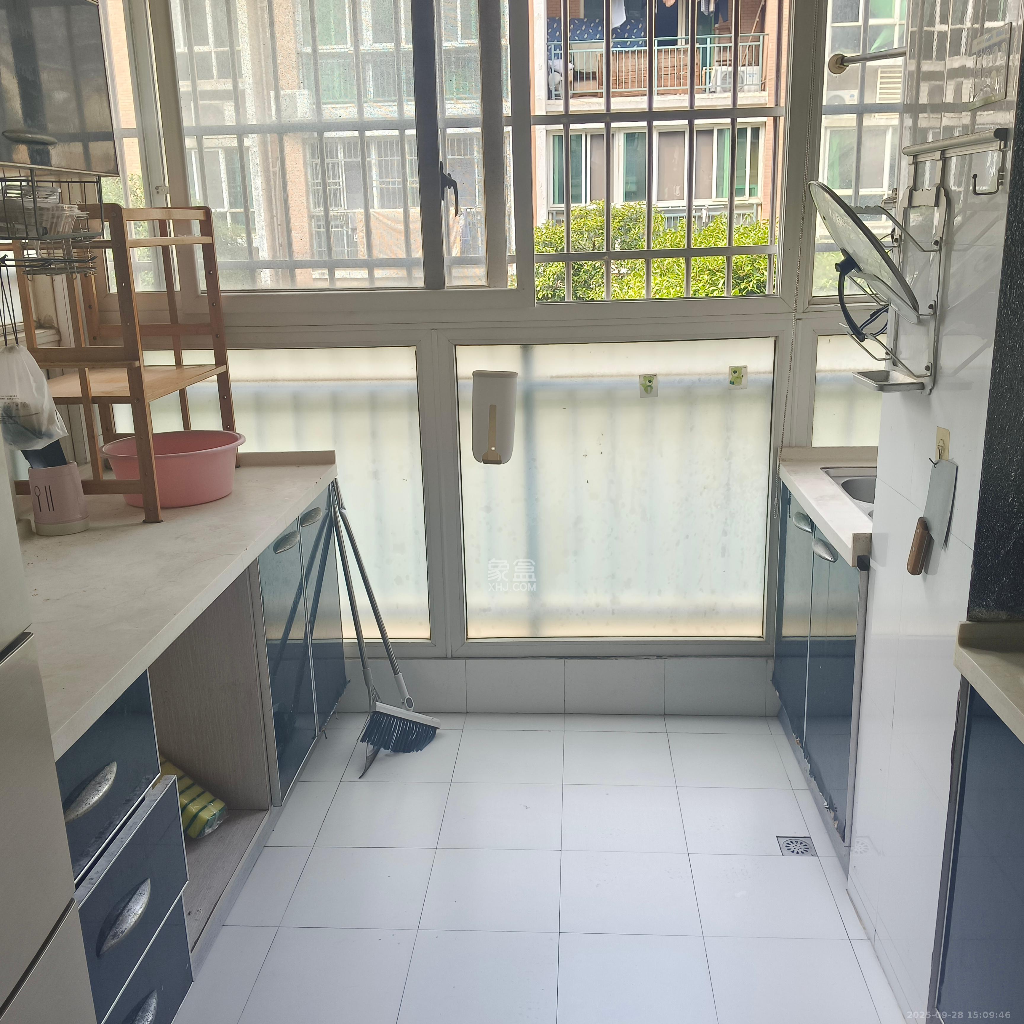 锦湘国际星城一期（锦美苑）  2室2厅1卫    1800.0元/月室内图