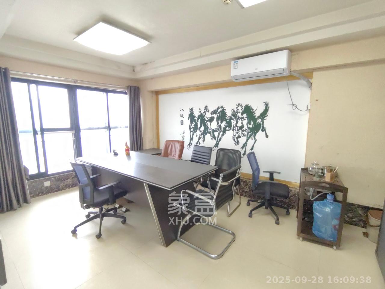 嘉玺大厦（高桥国际公寓）   280.0㎡      10000.0元/月室内图