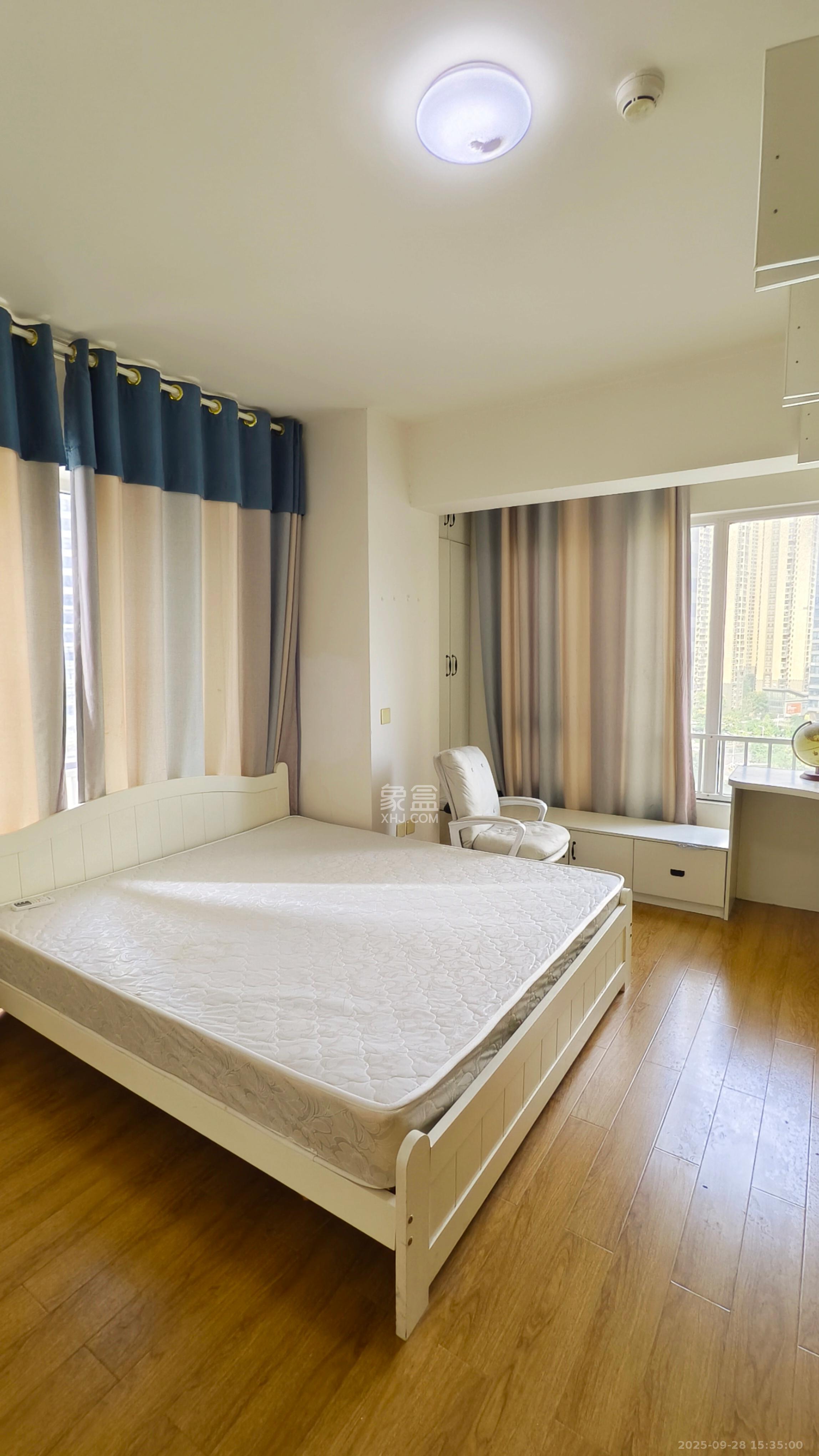 北辰三角洲E3区  1室1厅1卫    2500.0元/月室内图