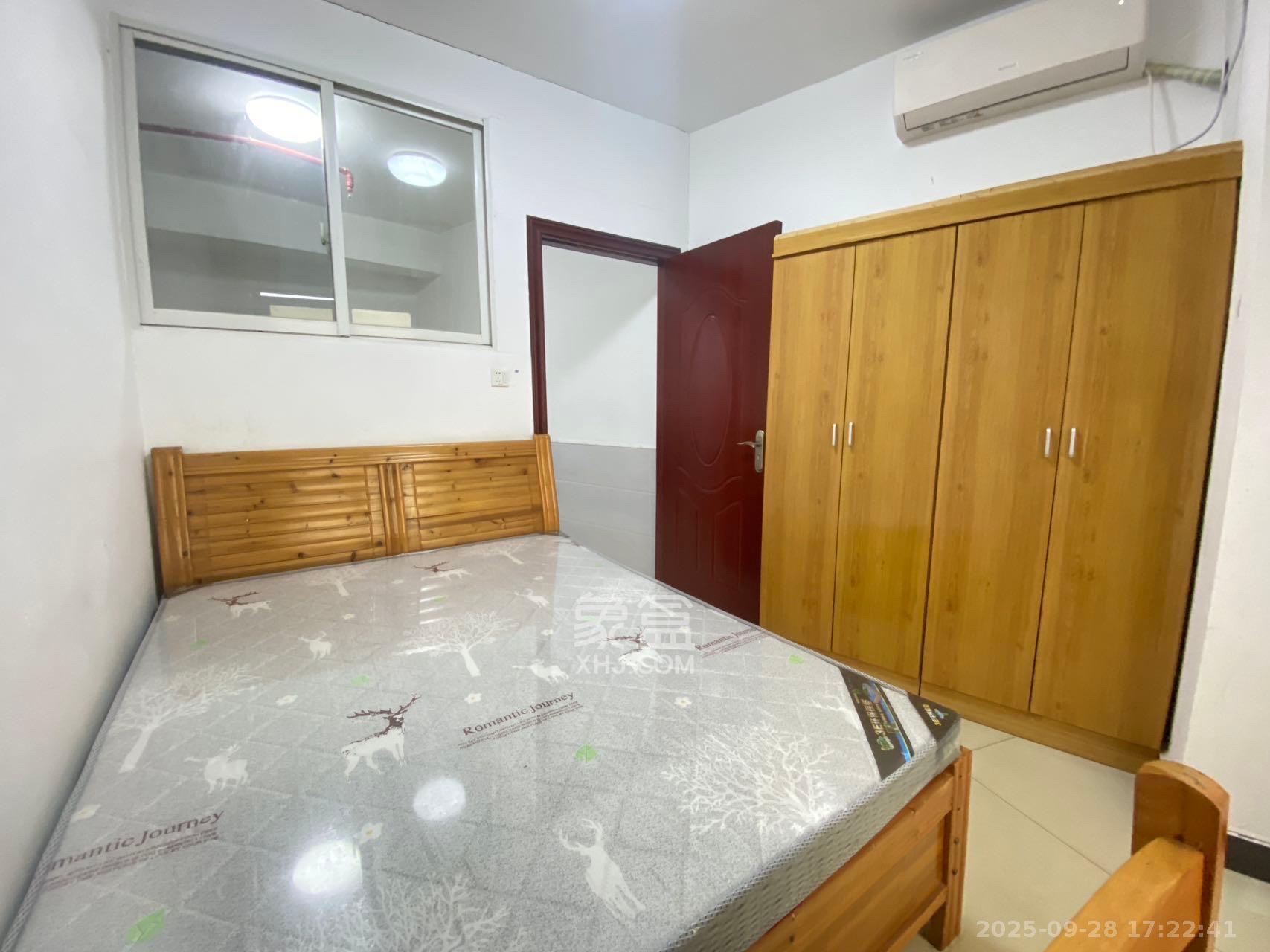 湖韵佳苑 1室1厅1卫 1500.0元/月 湖韵佳苑 1室1厅1卫 1500.0元/月室内图