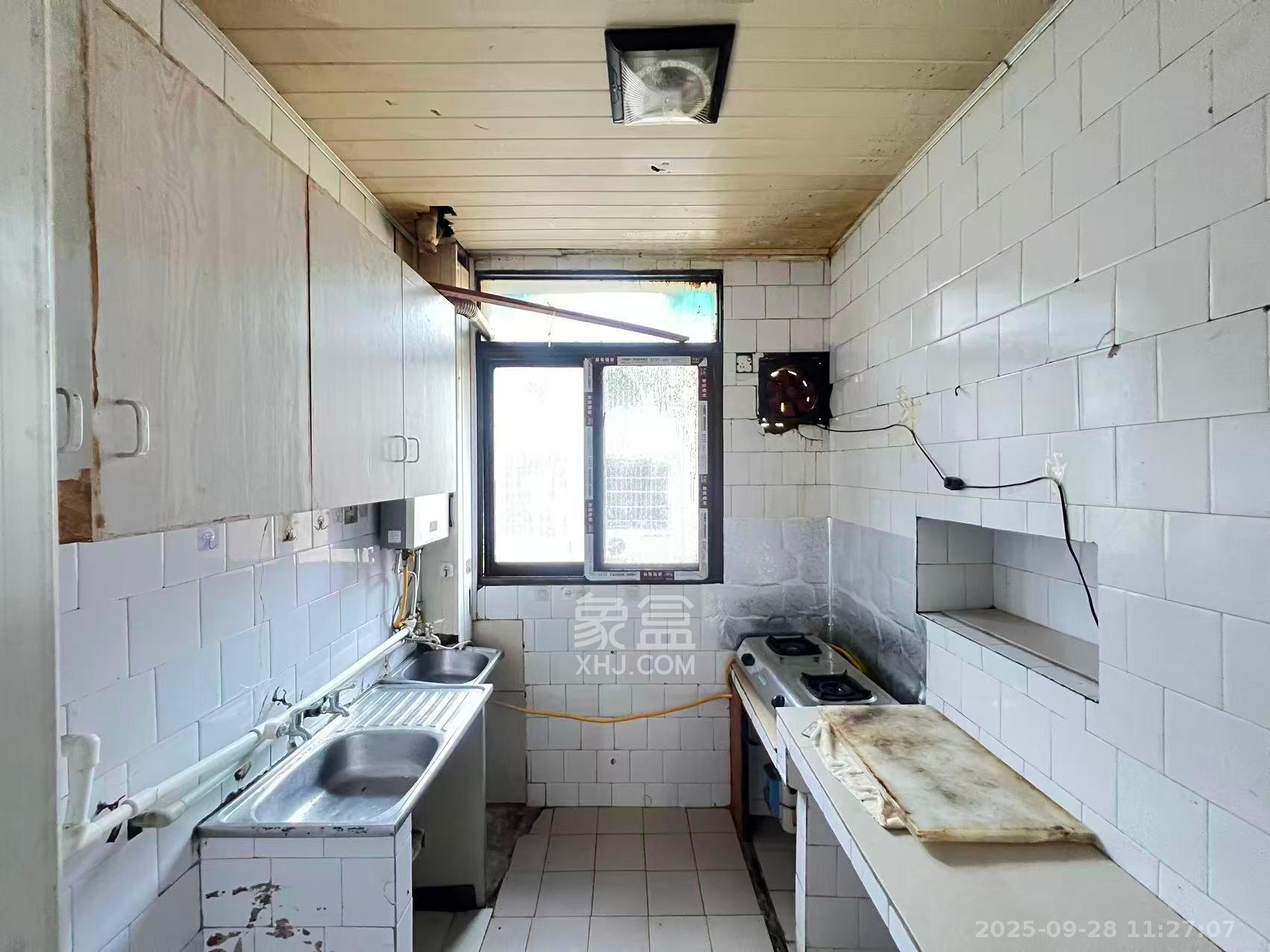 市城建开发公司文艺路宿舍  2室1厅1卫    1300.0元/月室内图