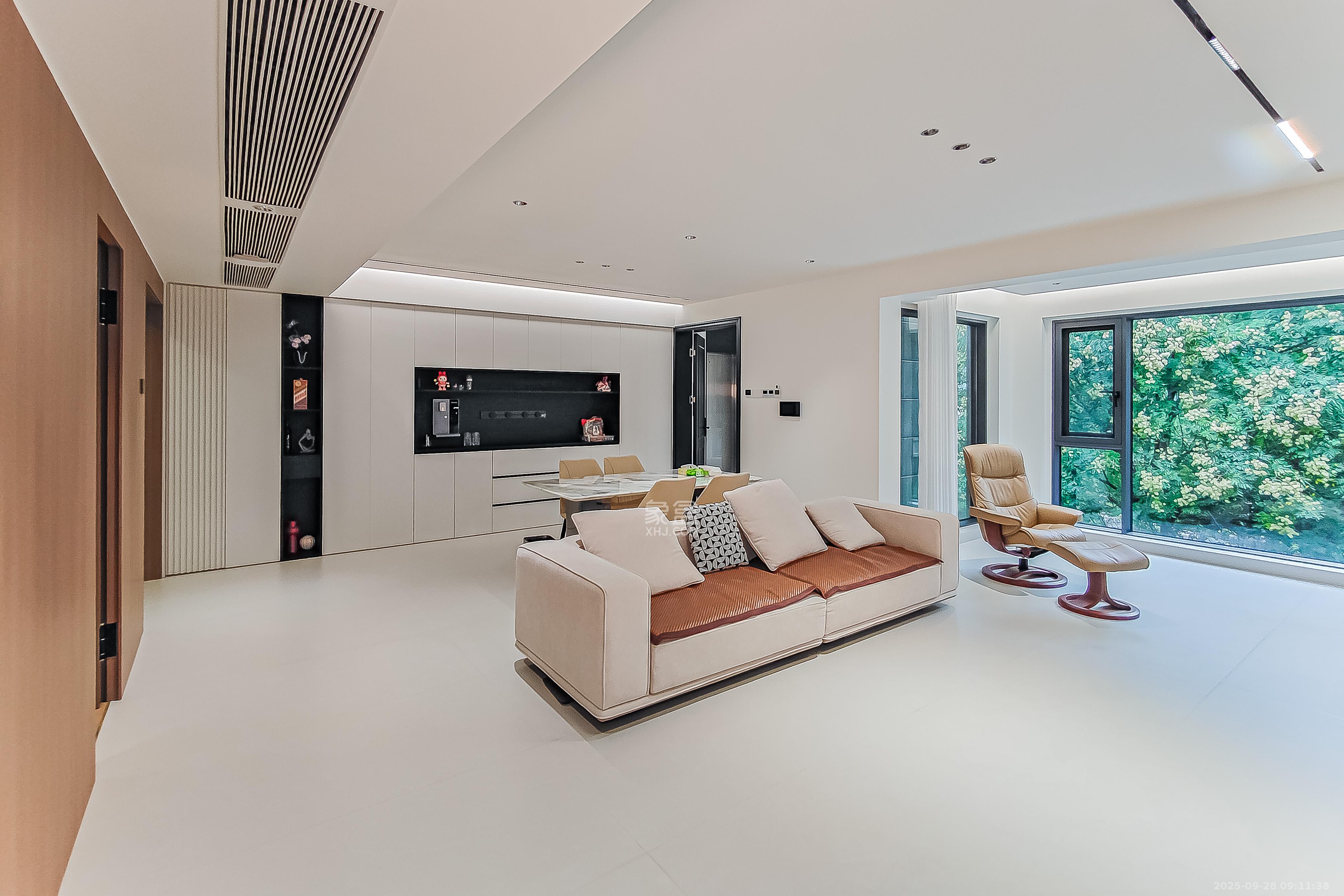 万科紫台  4室2厅2卫    358.0万 万科紫台  4室2厅2卫    358.0万