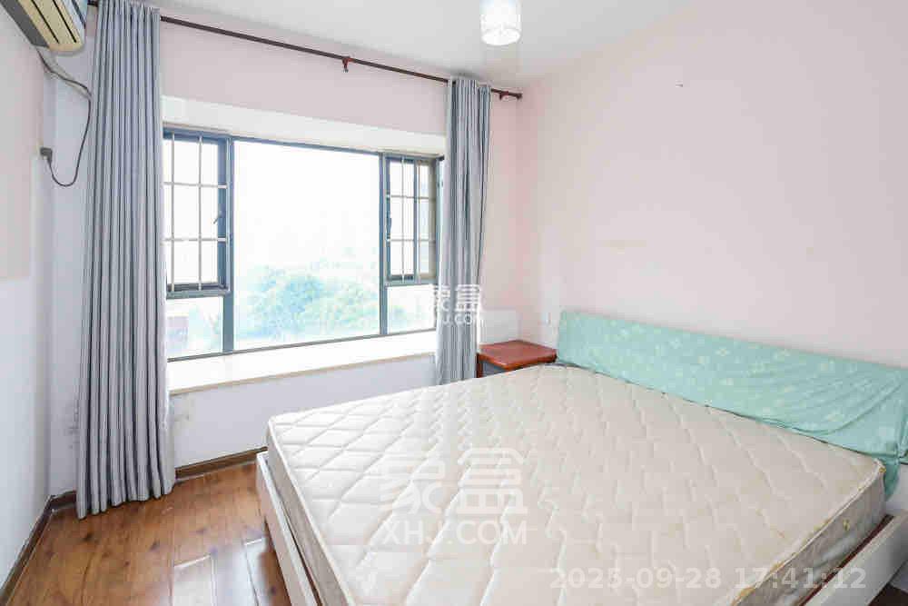 钰龙天下一期 1室2厅1卫 2300.0元/月 钰龙天下一期 1室2厅1卫 2300.0元/月室内图