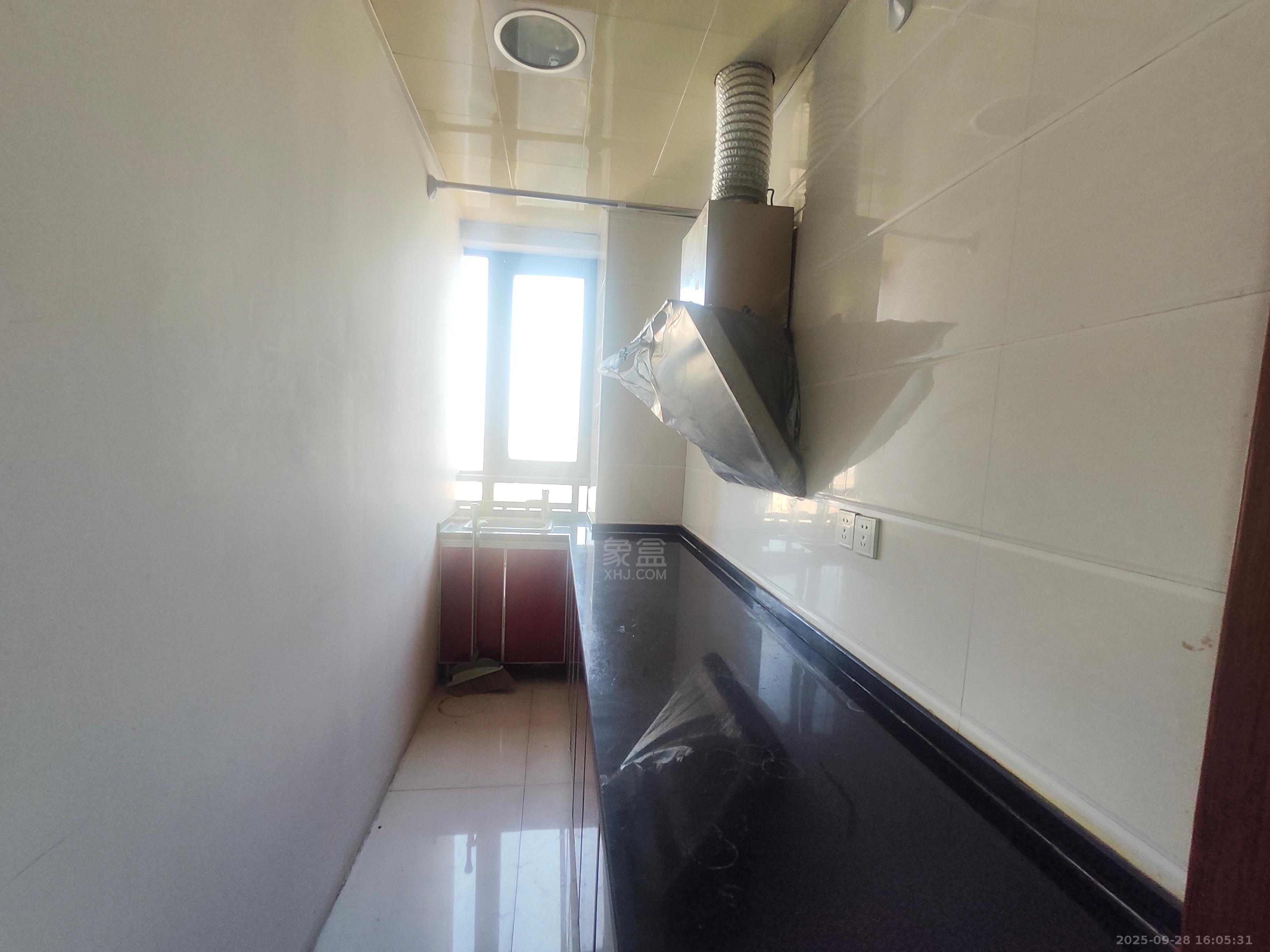 庐山恋 1室1厅1卫 1100.0元/月 庐山恋 1室1厅1卫 1100.0元/月室内图