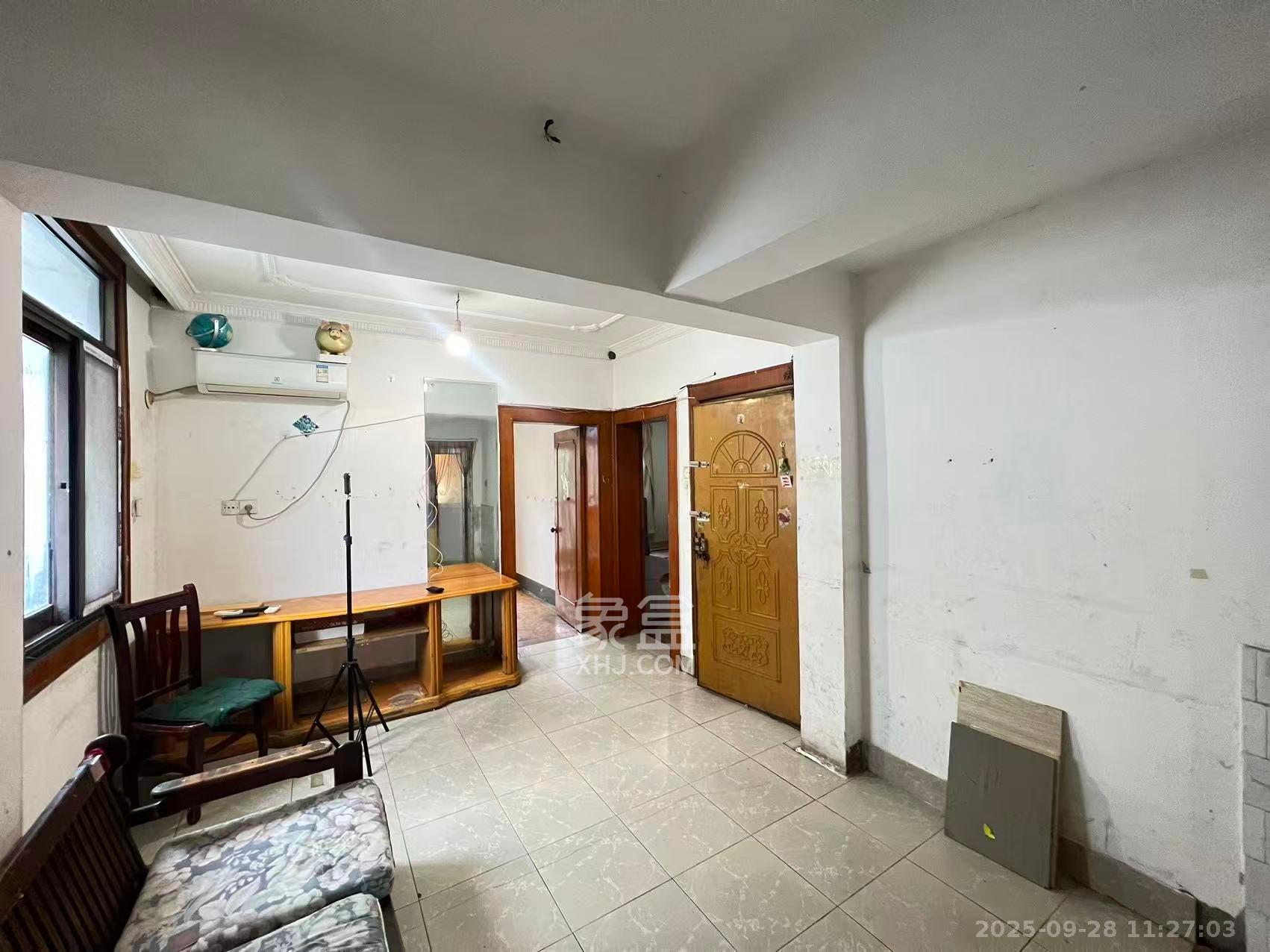 市城建开发公司文艺路宿舍  2室1厅1卫    1300.0元/月室内图