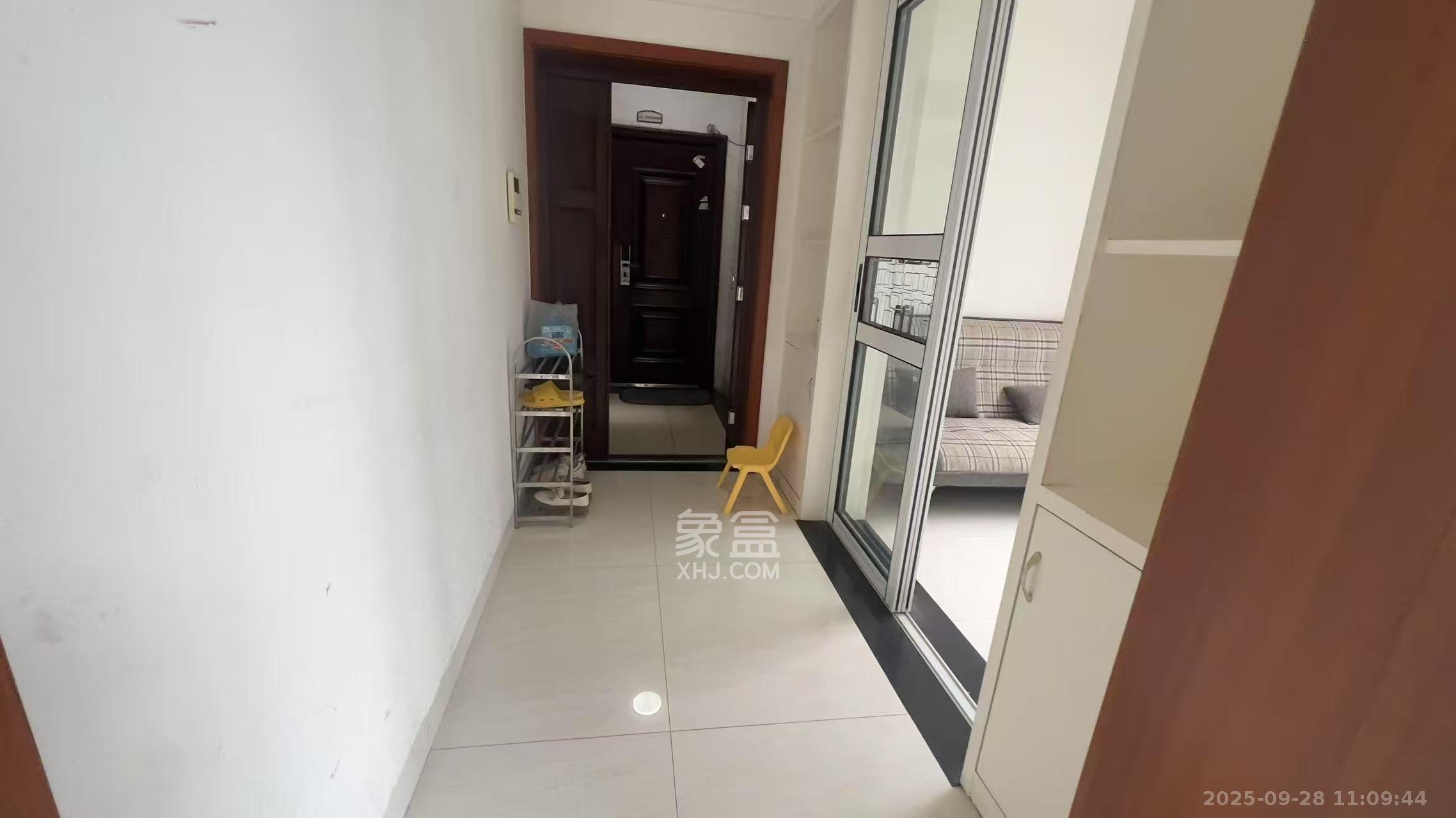 峰尚国际 3室2厅2卫 1600.0元/月 峰尚国际 3室2厅2卫 1600.0元/月室内图