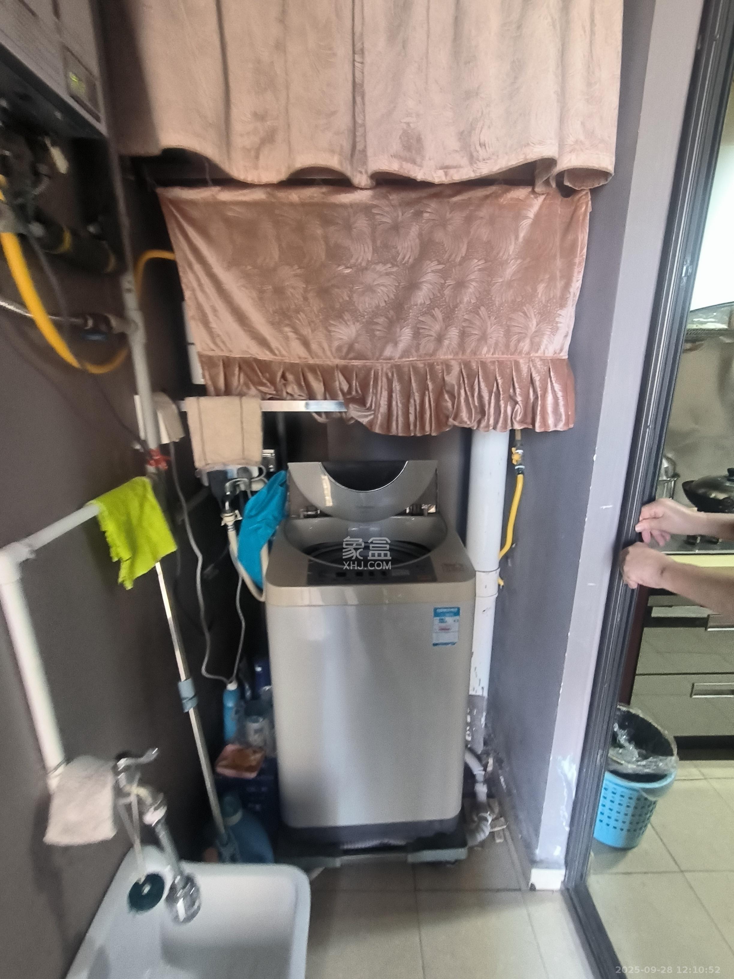 盛世美居荷园 2室2厅2卫 3200.0元/月 盛世美居荷园 2室2厅2卫 3200.0元/月室内图