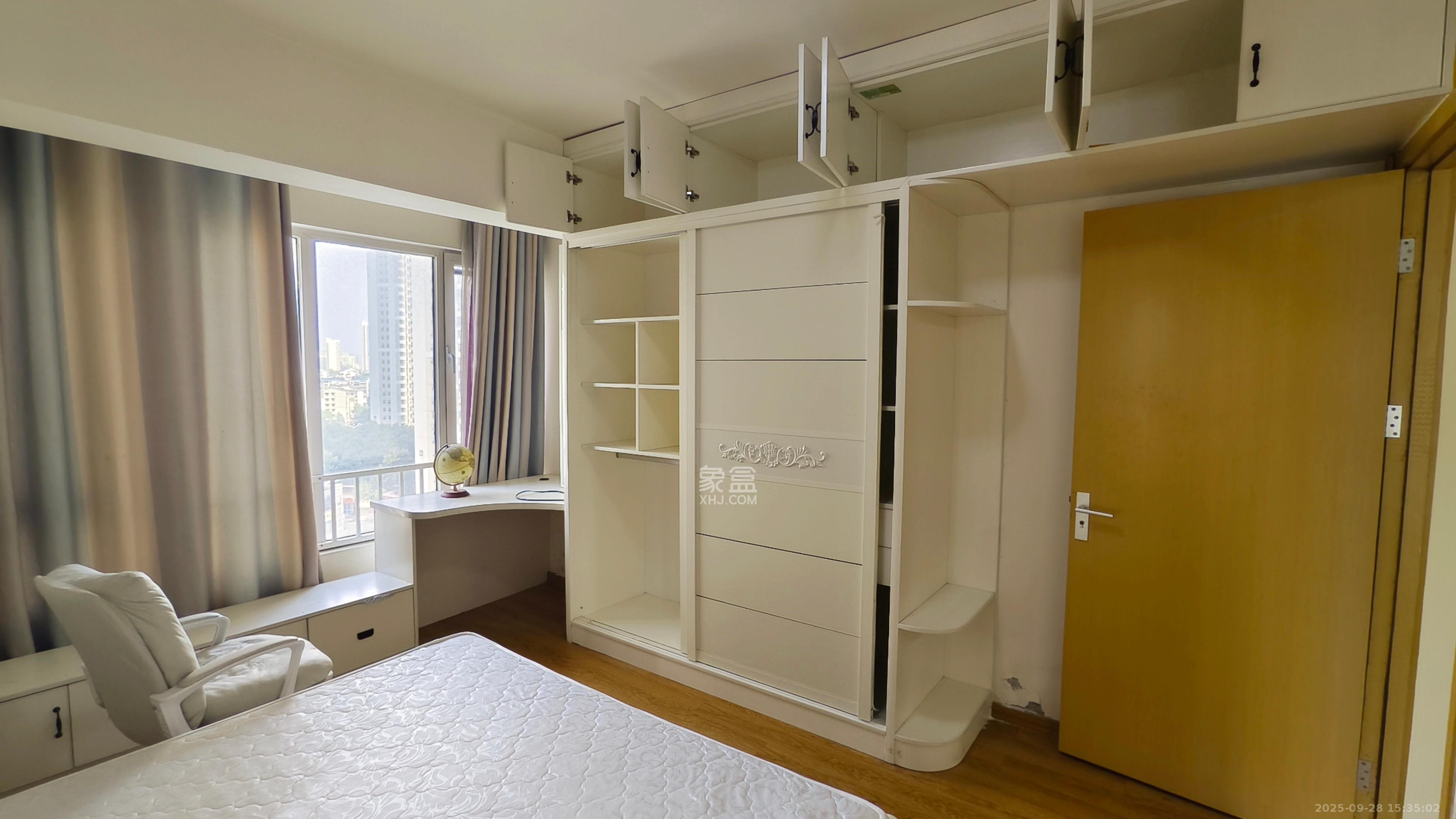 北辰三角洲E3区 1室1厅1卫 2500.0元/月 北辰三角洲E3区 1室1厅1卫 2500.0元/月室内图