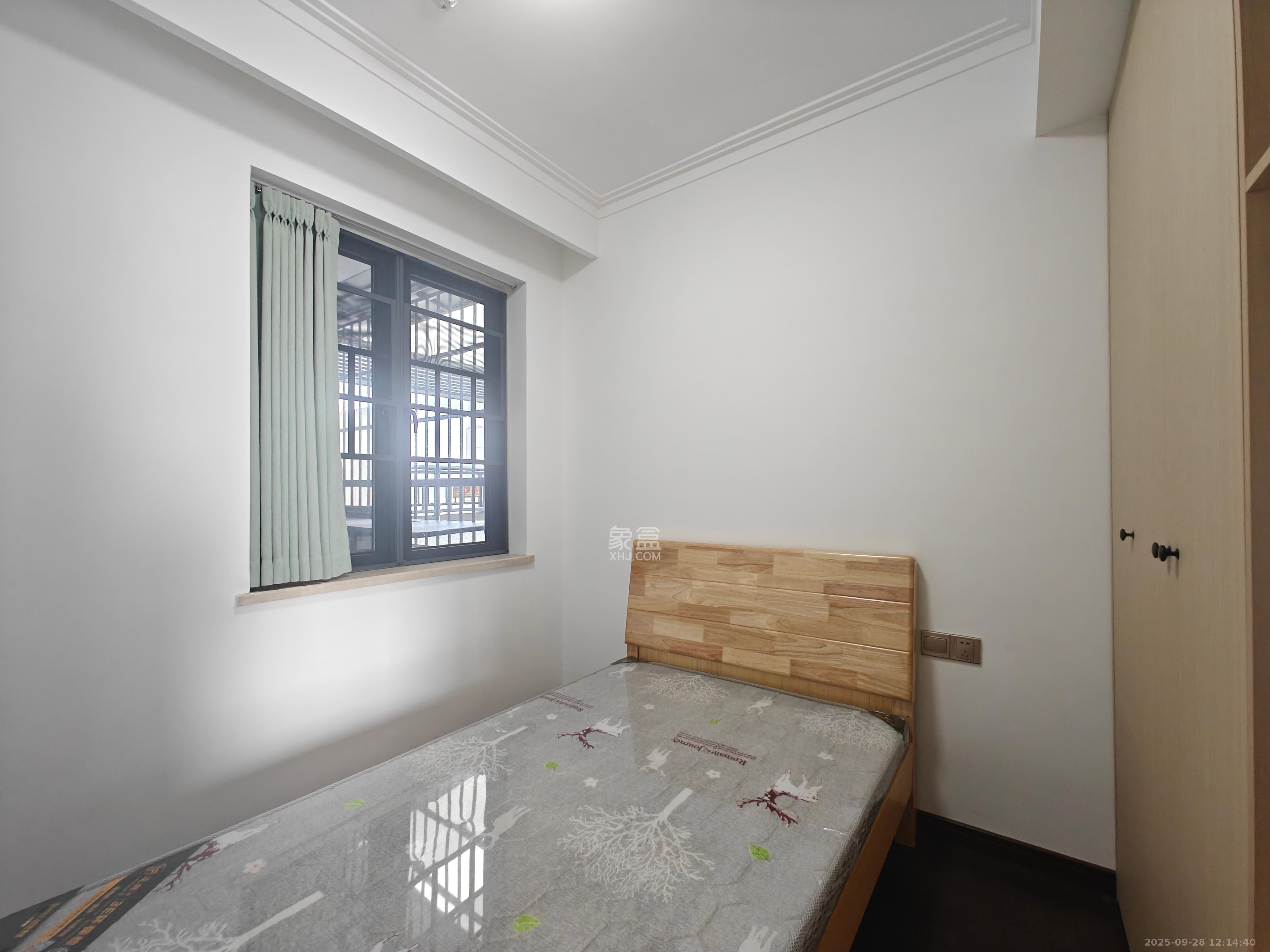 绿地长沙城际空间站(绿地新里佳苑) 3室2厅2卫 3200.0元/月 绿地长沙城际空间站(绿地新里佳苑) 3室2厅2卫 3200.0元/月室内图