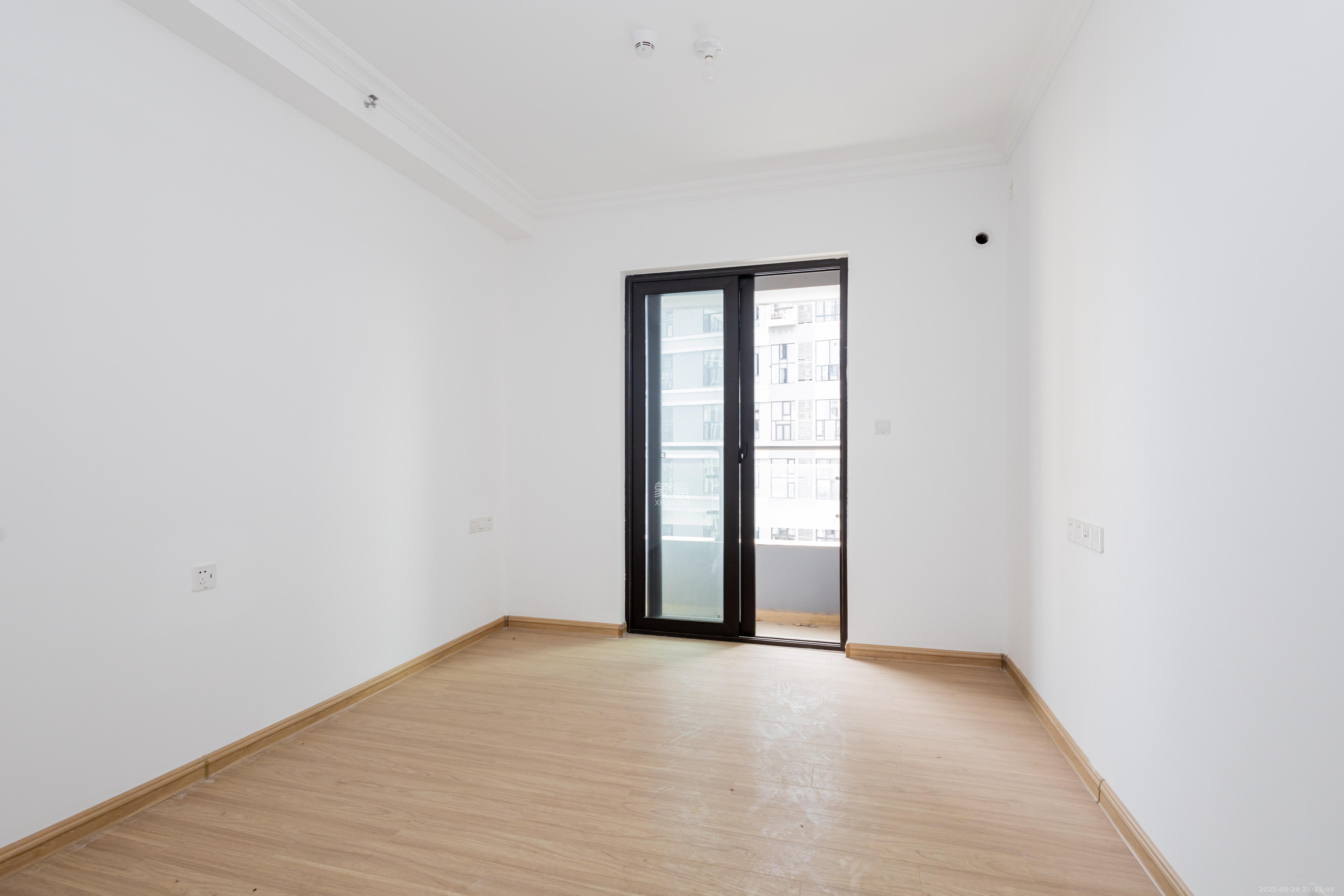 碧桂园星荟 1室0厅0卫 12.0万 碧桂园星荟 1室0厅0卫 12.0万客厅