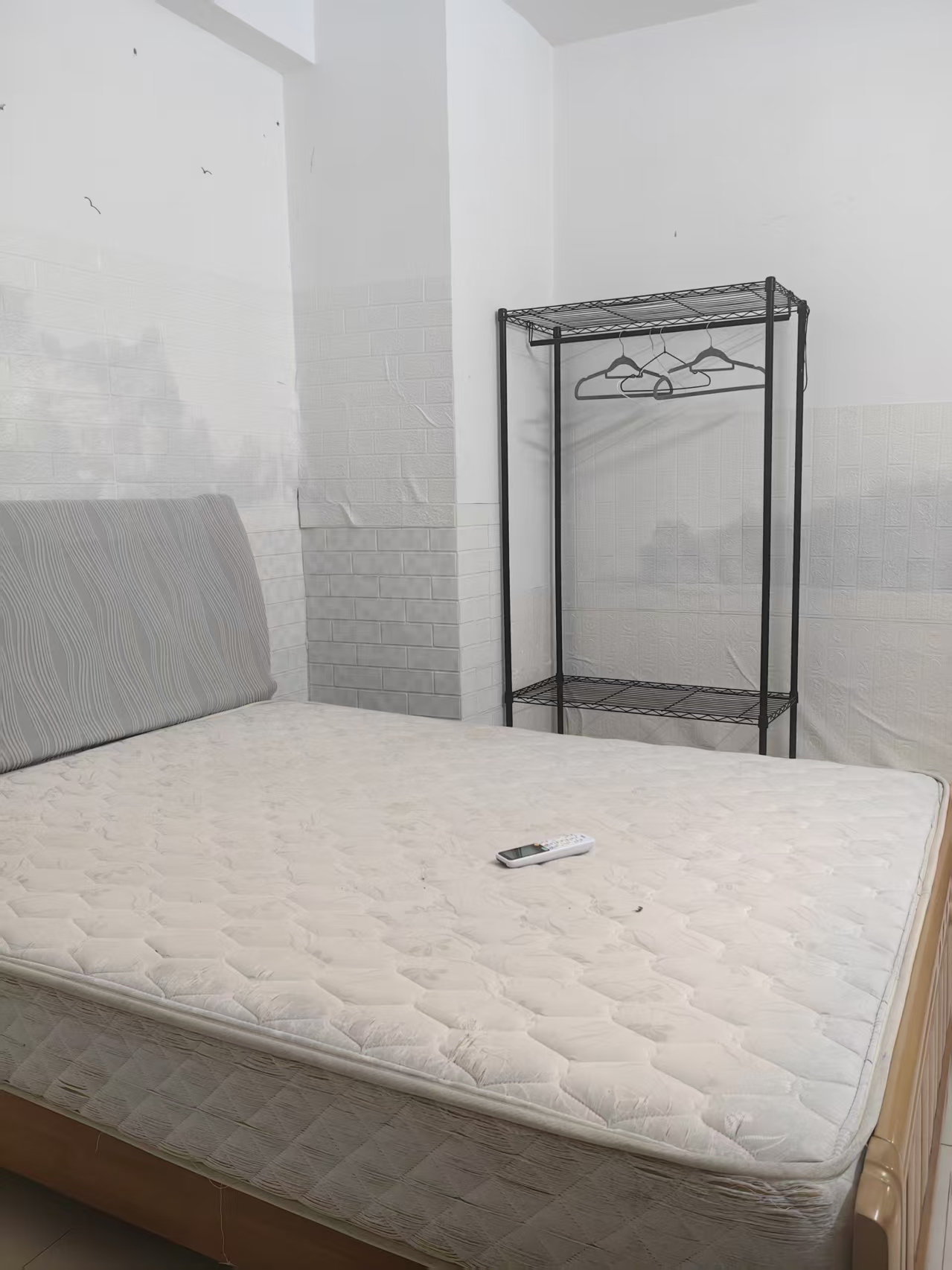 华贸大厦（华贸花苑）  2室2厅1卫   2300.00元/月室内图