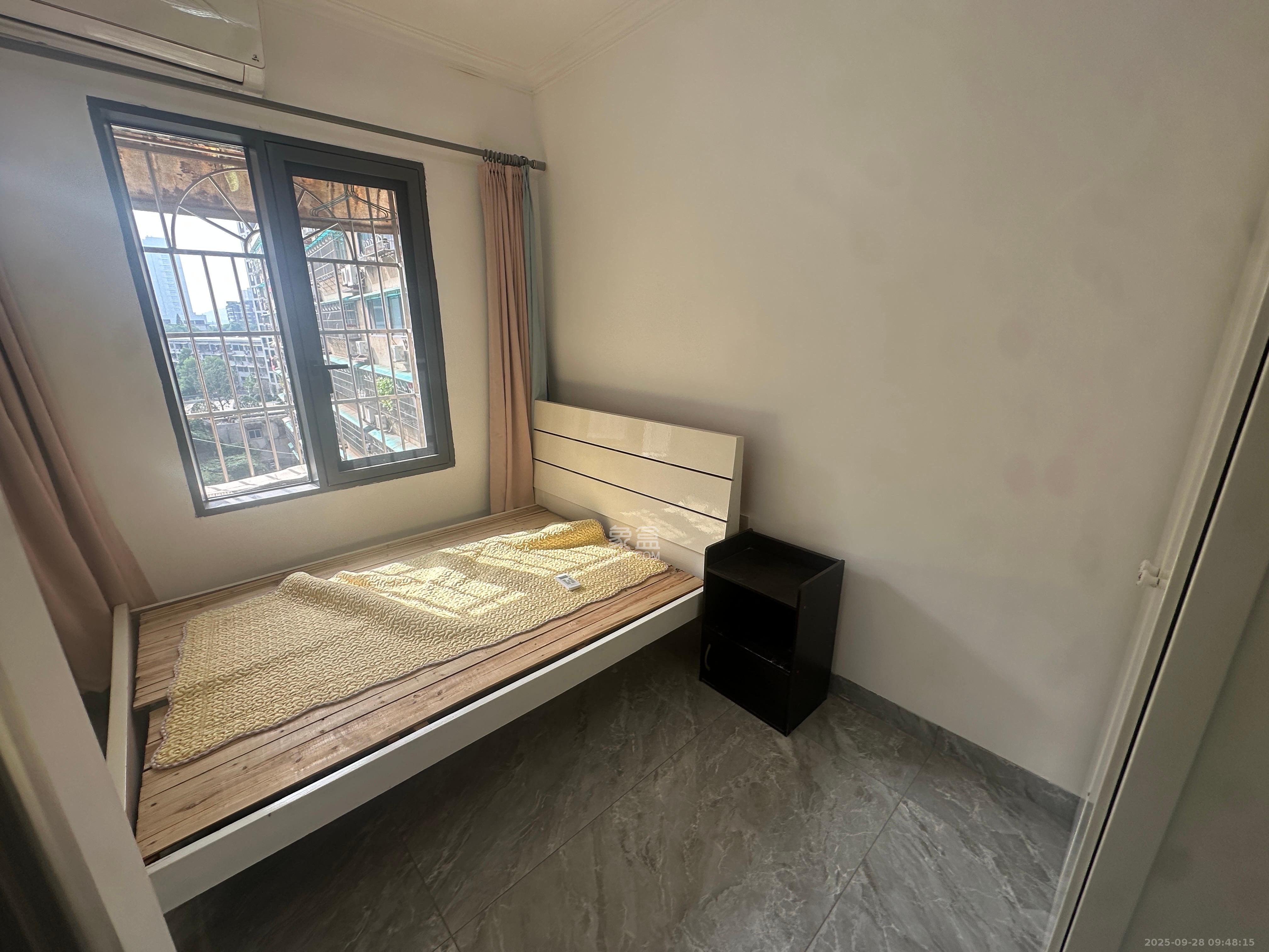 湖南第六工程有限公司机关小区(六公司机关大院) 3室1厅1卫 2200.0元/月 湖南第六工程有限公司机关小区(六公司机关大院) 3室1厅1卫 2200.0元/月室内图