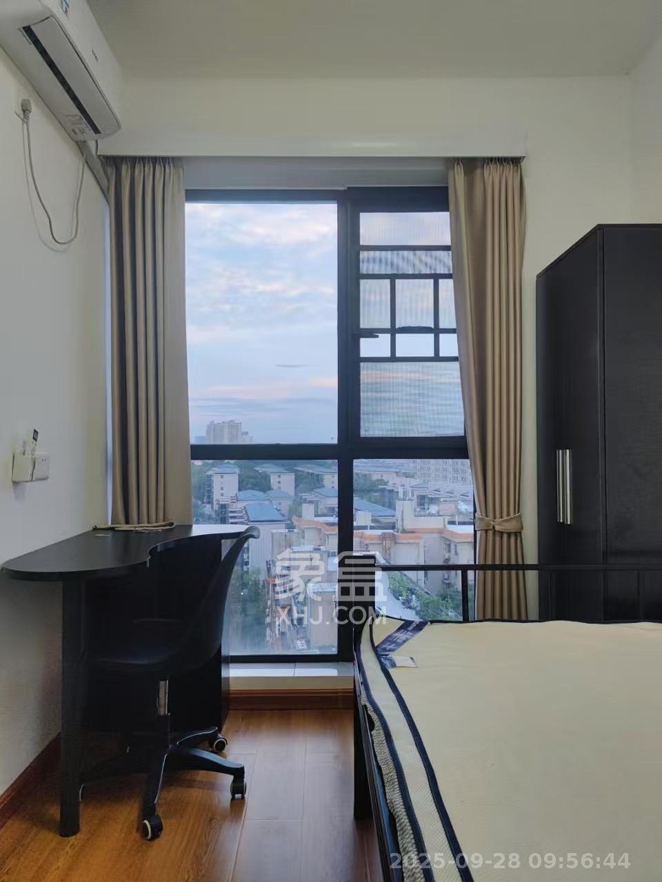 上园商住小区  3室1厅1卫   3200.00元/月室内图