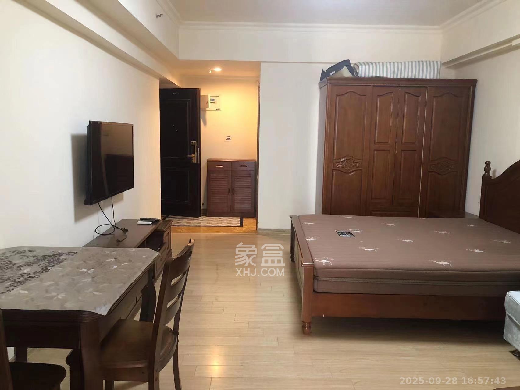 碧桂园威尼斯城  1室1厅1卫    1200.0元/月 碧桂园威尼斯城  1室1厅1卫    1200.0元/月室内图1