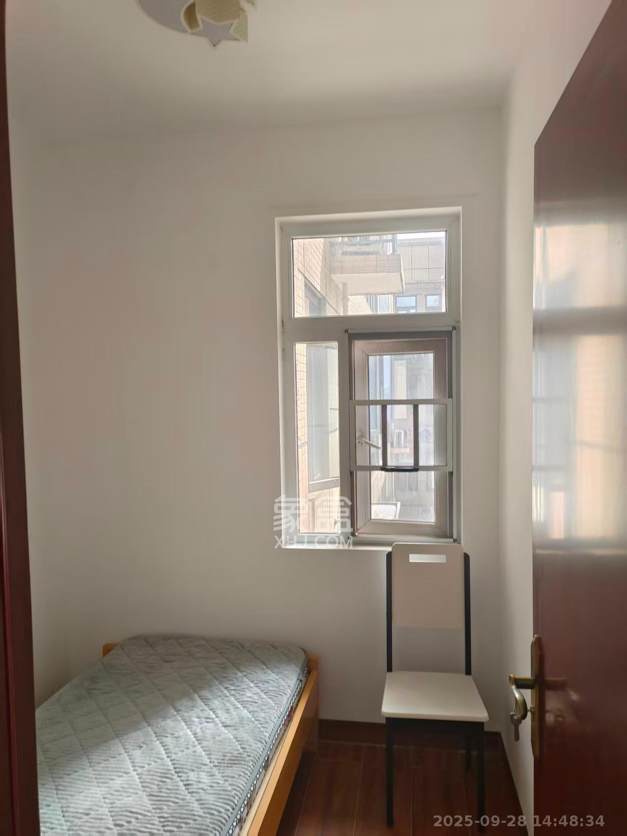 和悦城(蟠龙景苑) 3室2厅1卫 1500.0元/月 和悦城(蟠龙景苑) 3室2厅1卫 1500.0元/月室内图