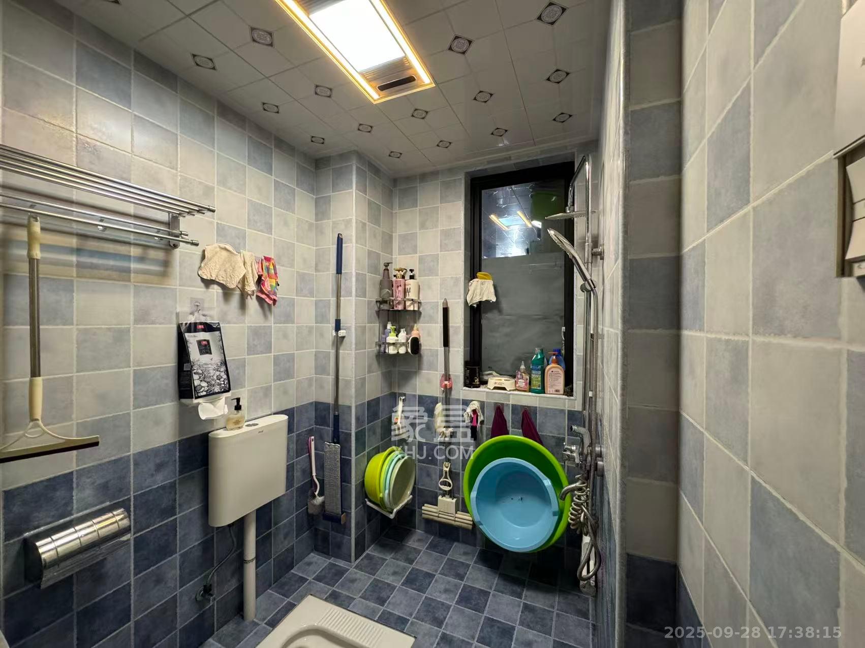 中海梅溪湖壹号 3室2厅2卫 3500.0元/月 中海梅溪湖壹号 3室2厅2卫 3500.0元/月室内图