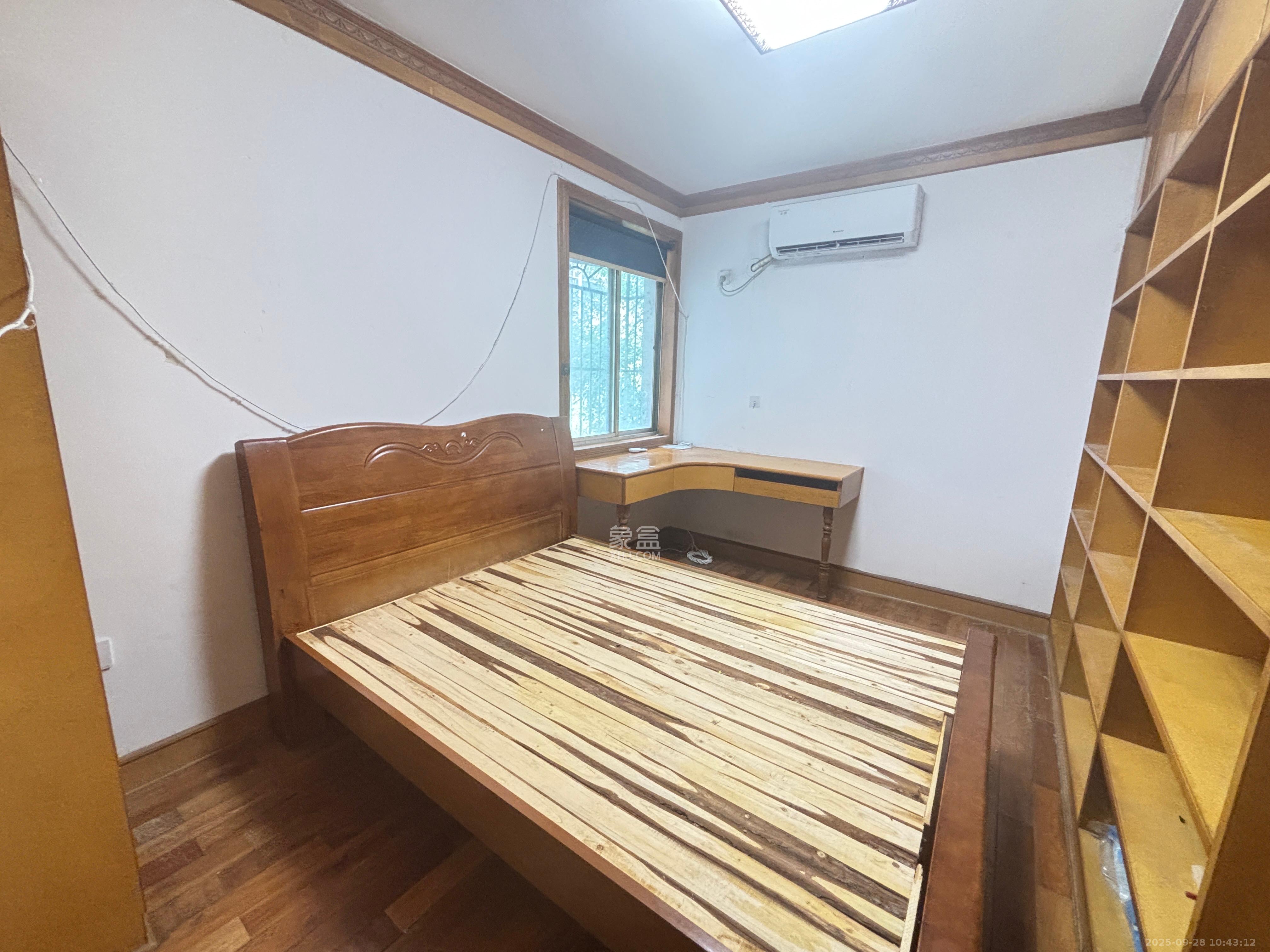 中建五局信和苑三区  3室1厅1卫   1600.00元/月室内图
