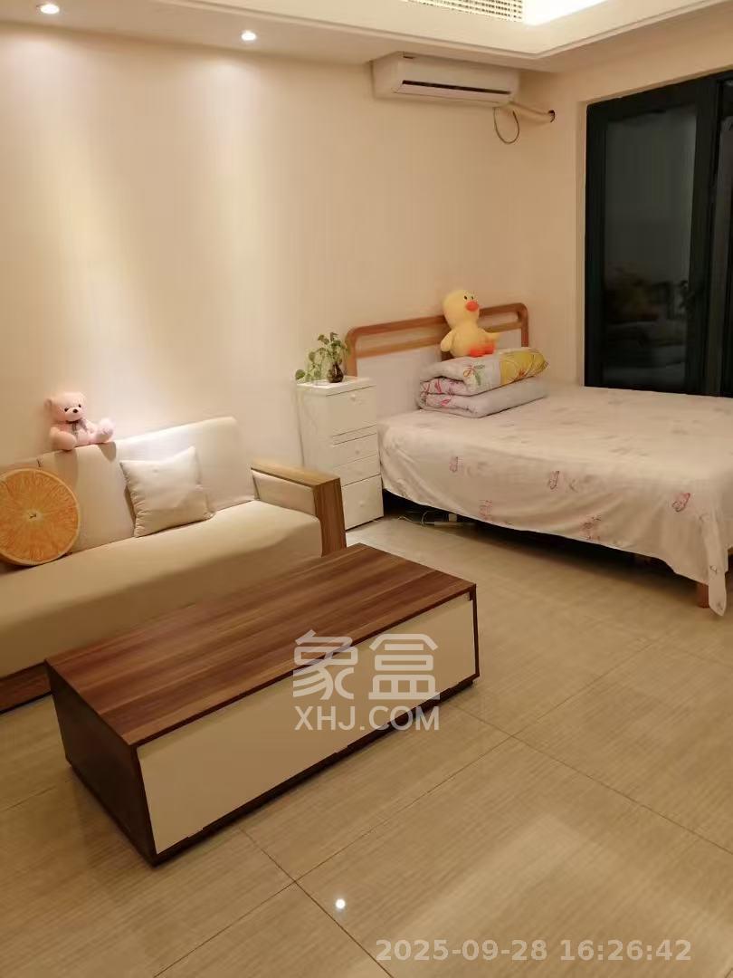 恒大翡翠华庭 1室0厅0卫 1650.0元/月 恒大翡翠华庭 1室0厅0卫 1650.0元/月室内图
