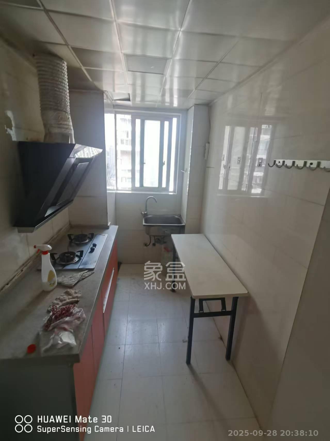 星典时代 3室2厅1卫 2200.0元/月 星典时代 3室2厅1卫 2200.0元/月室内图