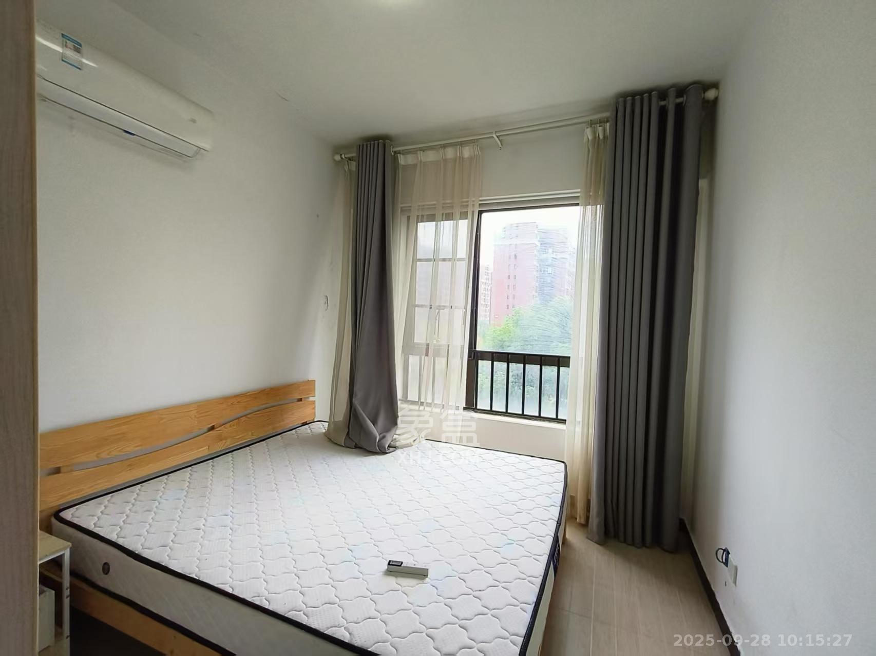 绿地公馆(绿地名邸) 1室1厅1卫 1600.0元/月 绿地公馆(绿地名邸) 1室1厅1卫 1600.0元/月室内图