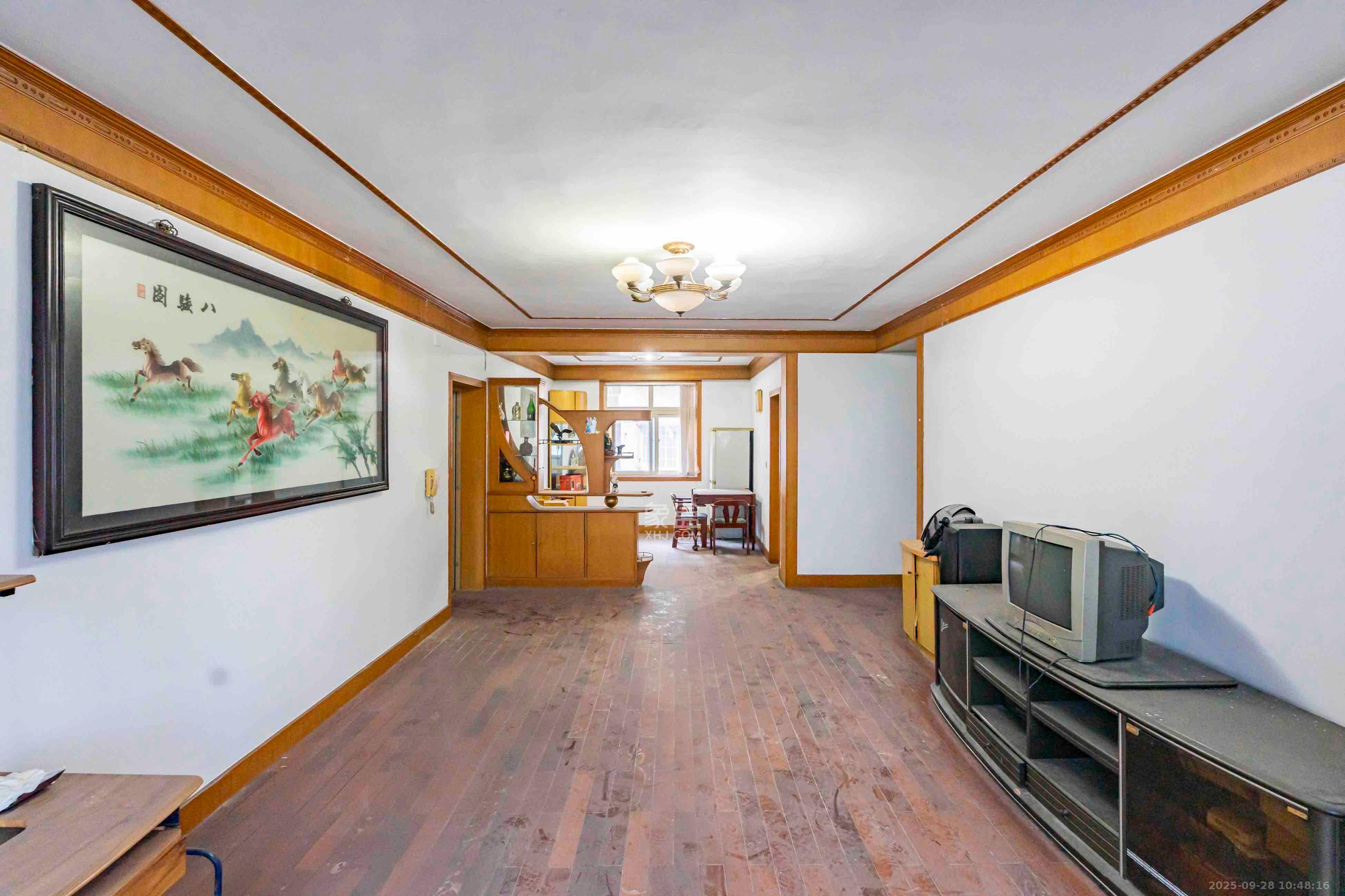 开福区私房散盘 3室2厅2卫 2500.0元/月 开福区私房散盘 3室2厅2卫 2500.0元/月室内图