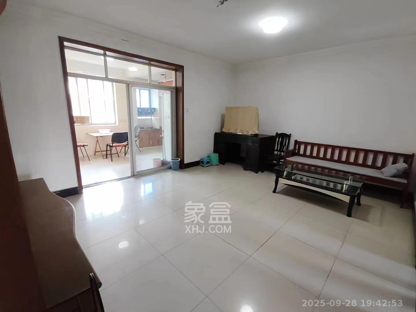 动力北苑 1室1厅1卫 1400.0元/月 动力北苑 1室1厅1卫 1400.0元/月室内图