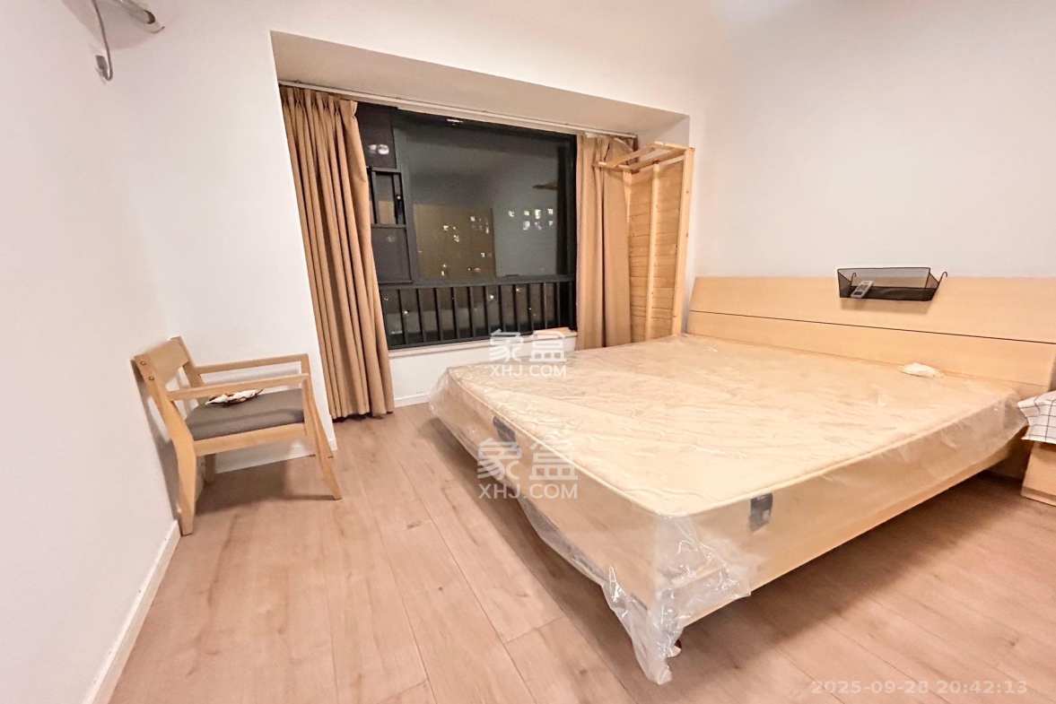 五矿万境蓝山  3室2厅2卫    2300.0元/月 五矿万境蓝山  3室2厅2卫    2300.0元/月室内图