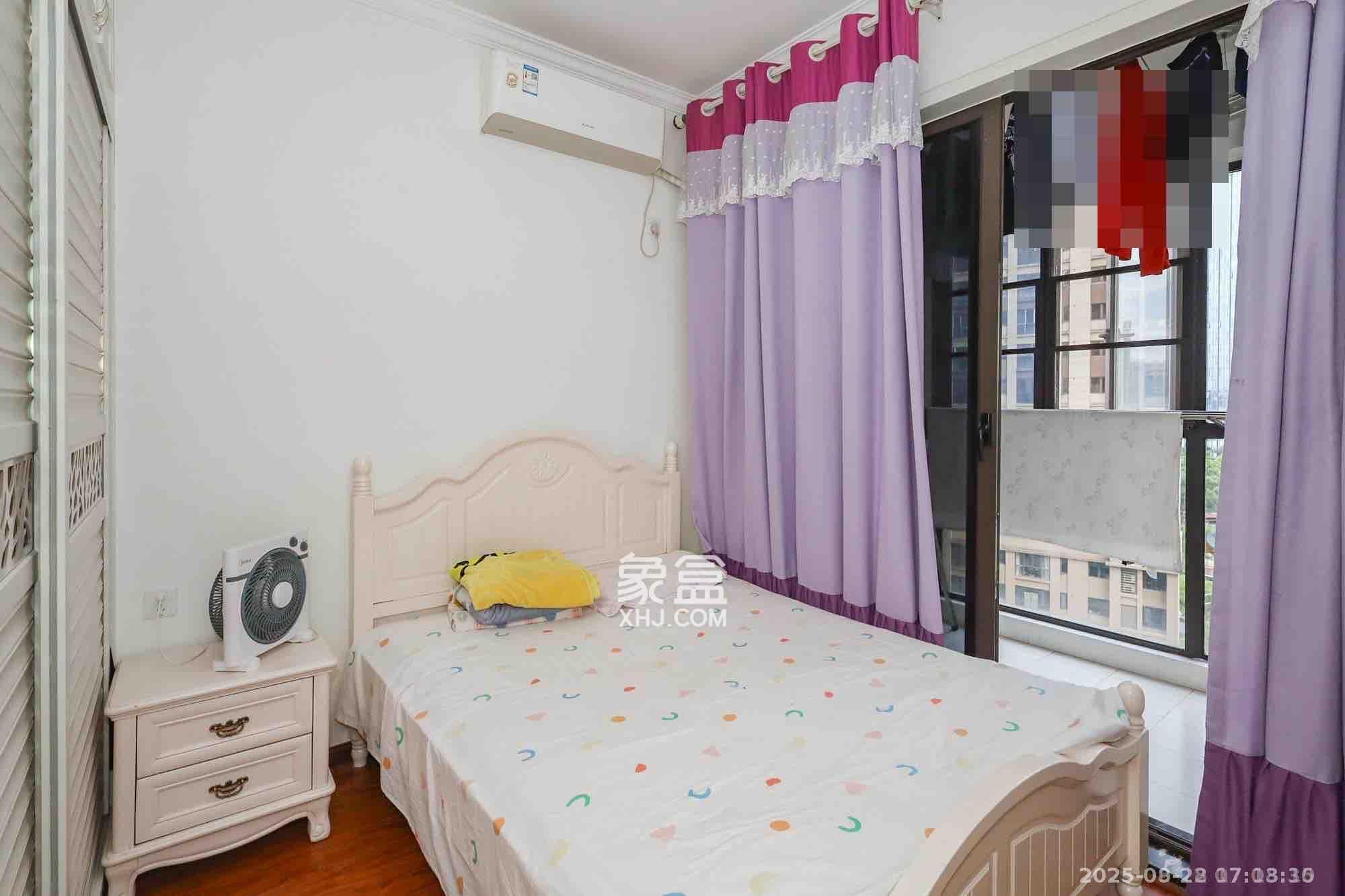 南山雍江汇(滨江国际新城) 3室2厅1卫 2850.0元/月 南山雍江汇(滨江国际新城) 3室2厅1卫 2850.0元/月室内图