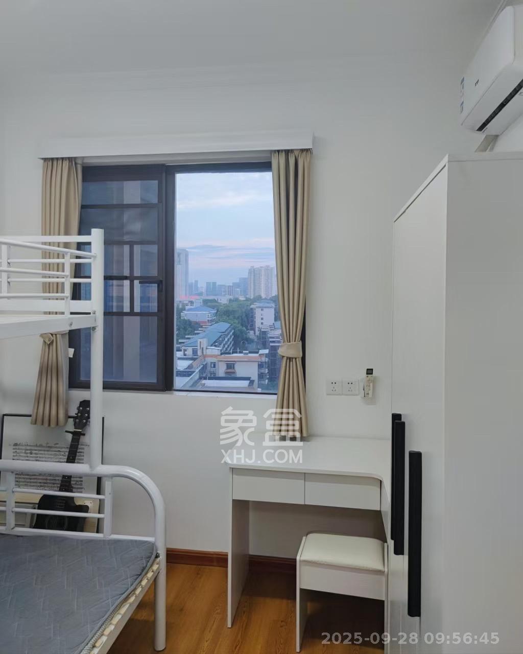 上园商住小区  3室1厅1卫   3200.00元/月室内图