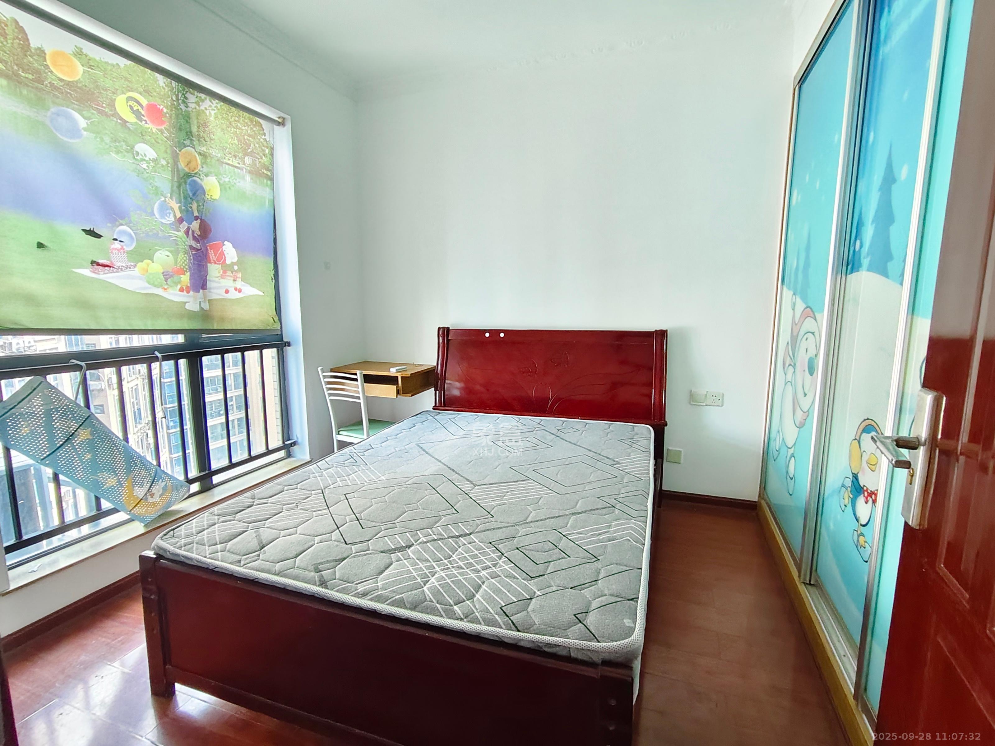 融圣国际 2室2厅1卫 2400.0元/月 融圣国际 2室2厅1卫 2400.0元/月室内图