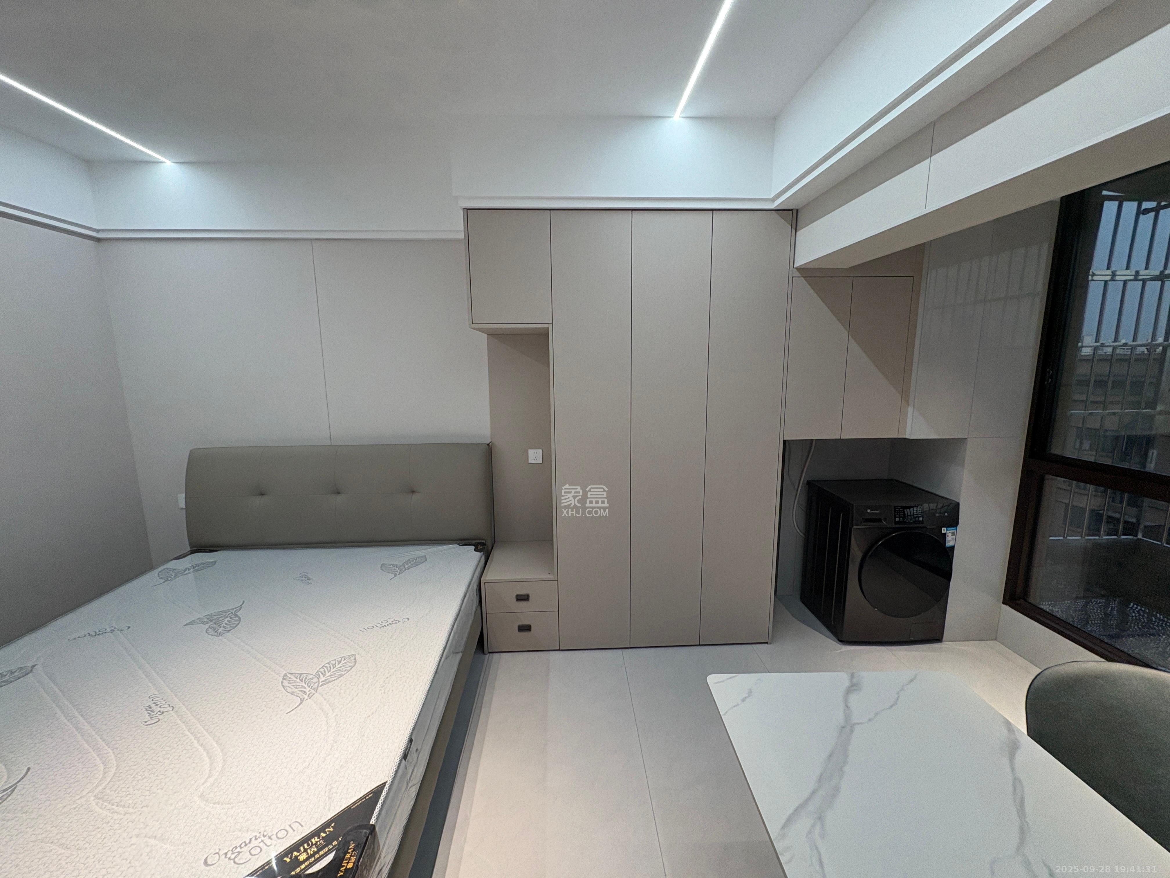 嘉雨兴园 1室1厅1卫 2200.00元/月 嘉雨兴园 1室1厅1卫 2200.00元/月室内图