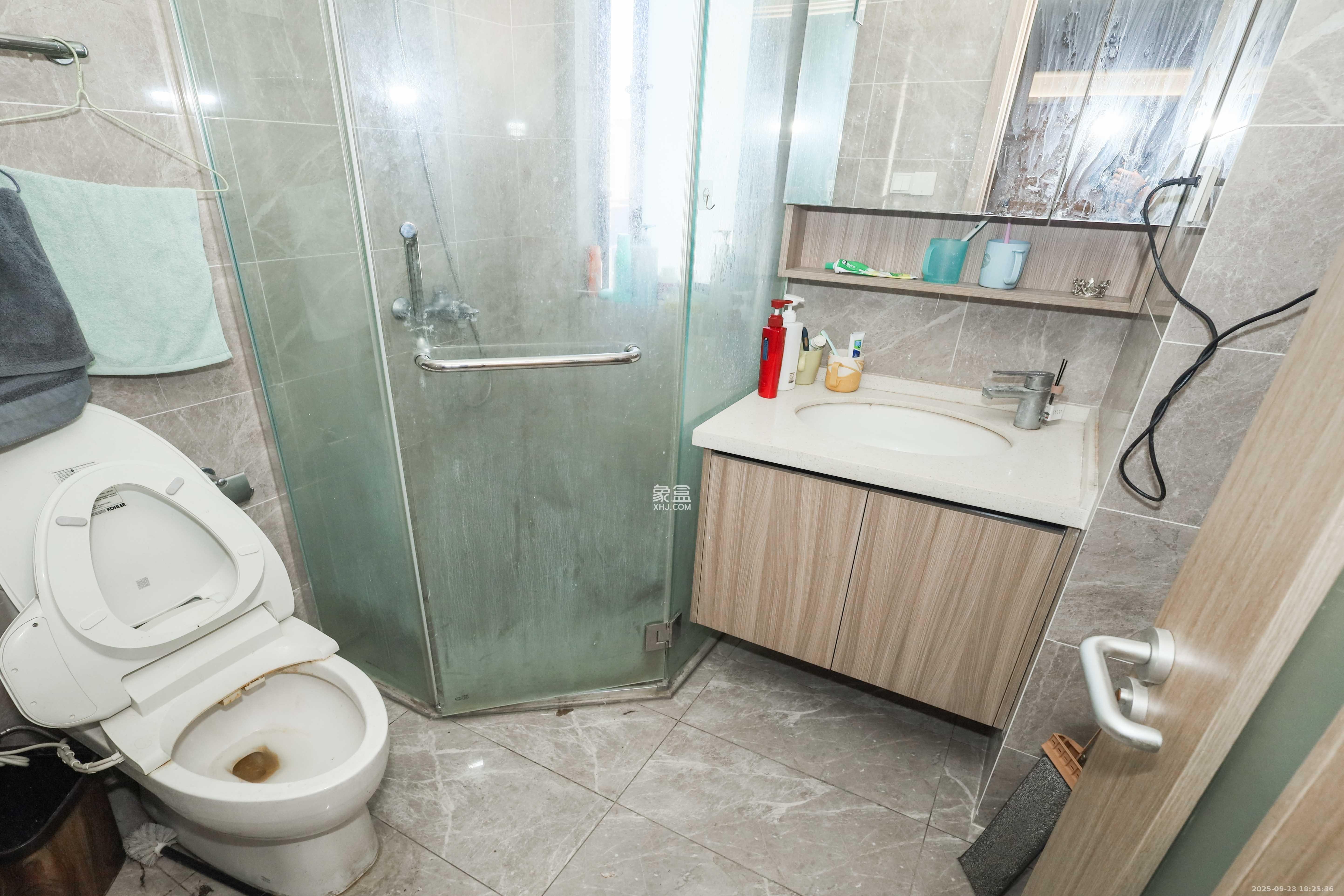 南山梅溪一方 4室2厅2卫 3800.0元/月 南山梅溪一方 4室2厅2卫 3800.0元/月室内图