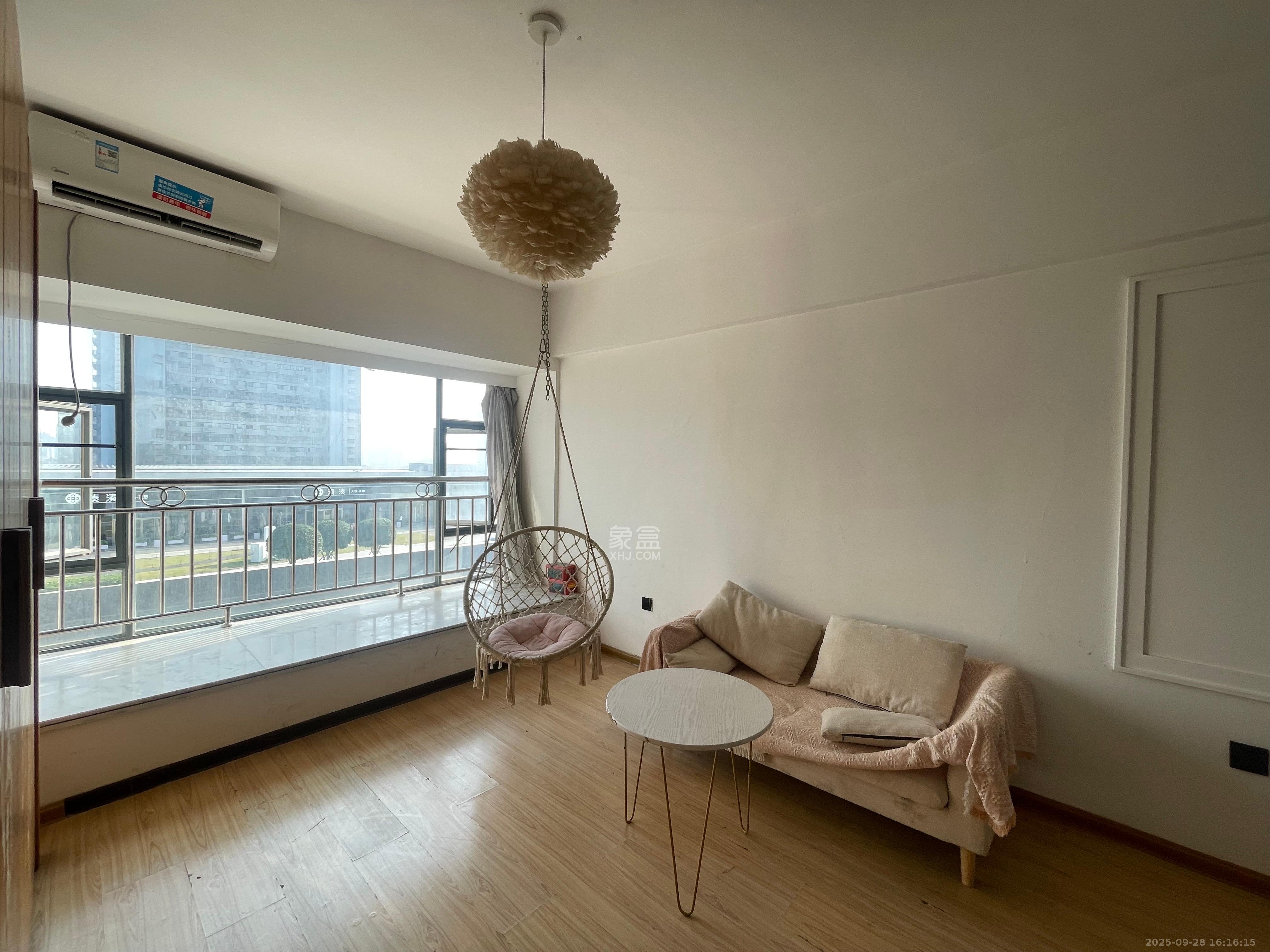 蚂蚁工房 1室1厅1卫 1800.0元/月 蚂蚁工房 1室1厅1卫 1800.0元/月室内图