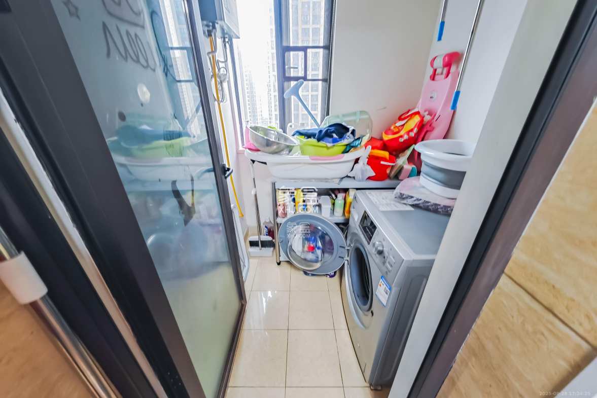 五江天街北区 4室2厅2卫 125.0万 五江天街北区 4室2厅2卫 125.0万其他