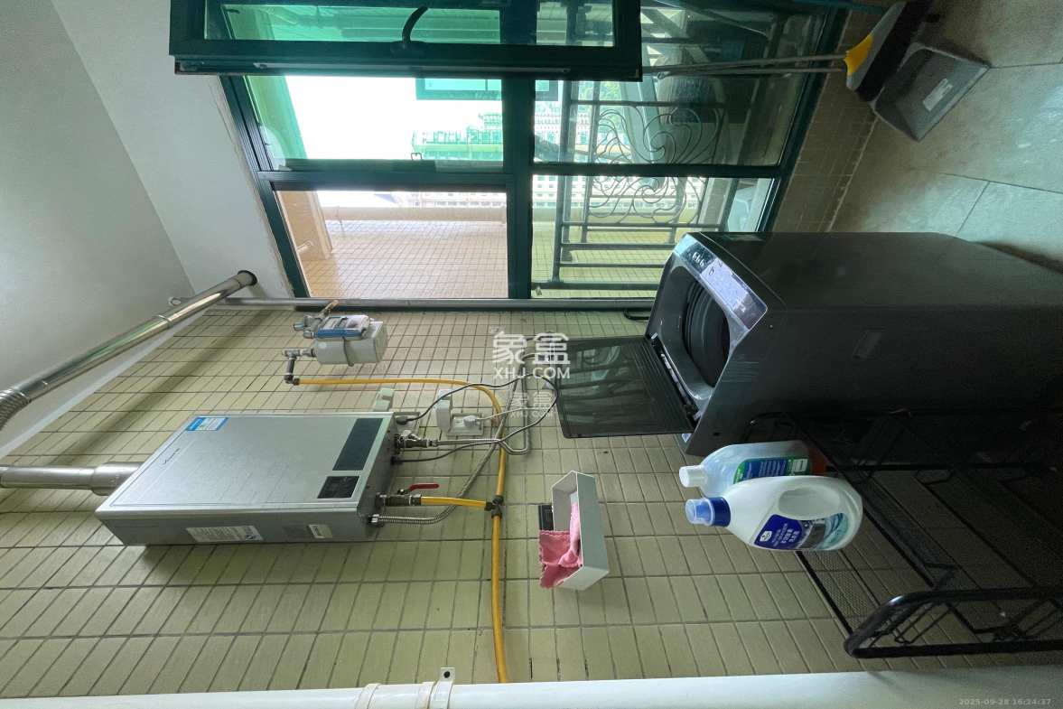 恒大雅苑 1室2厅2卫 2200.0元/月 恒大雅苑 1室2厅2卫 2200.0元/月室内图