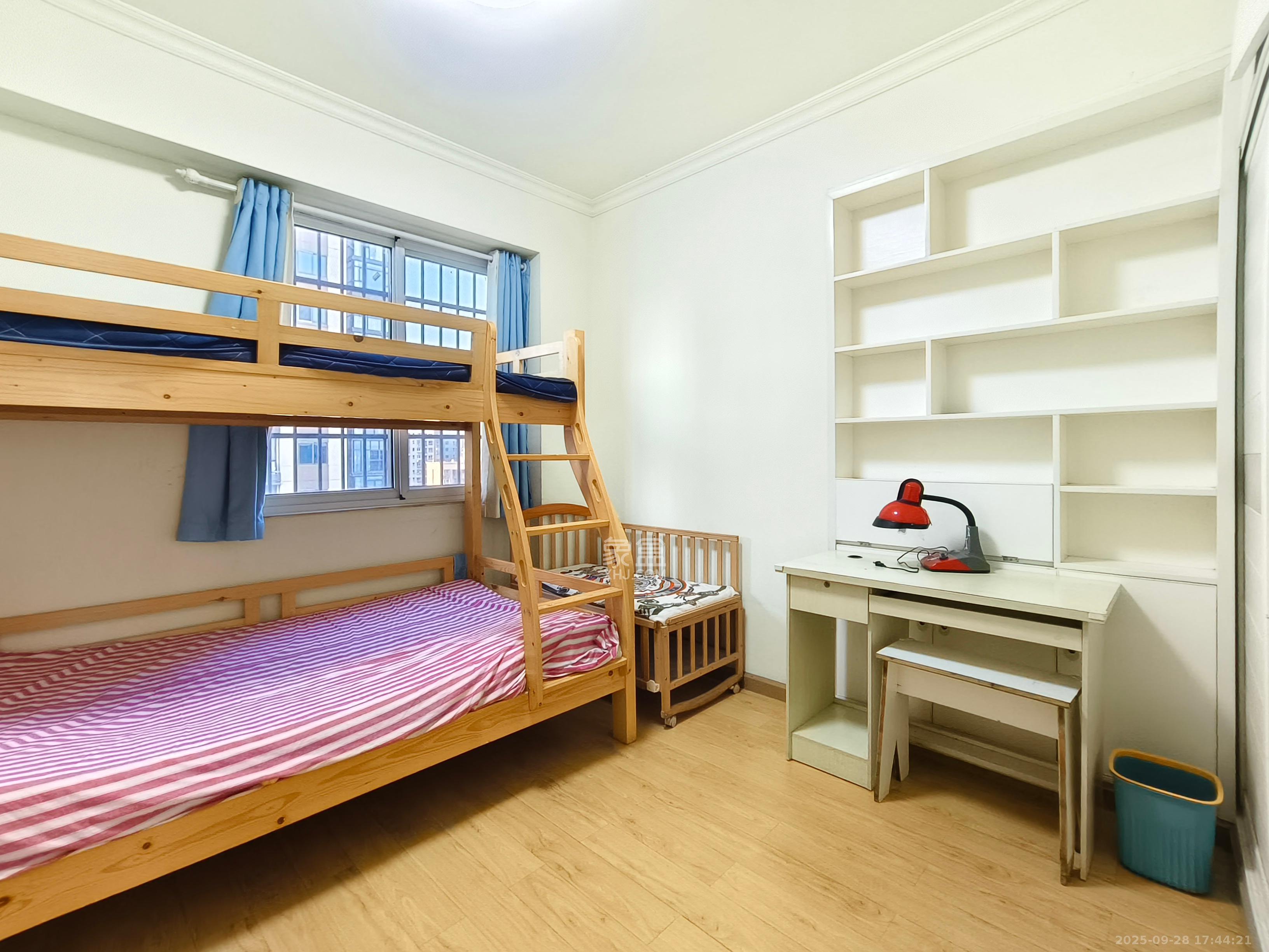 福泽园  3室1厅1卫    2200.0元/月室内图