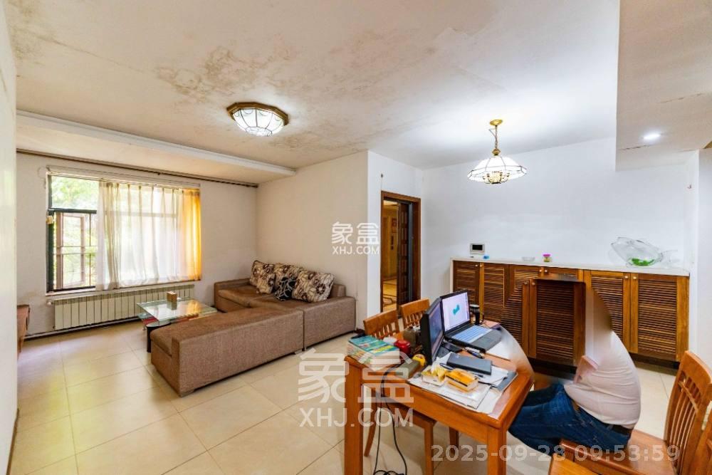 奥林匹克花园  2室2厅1卫    2100.0元/月室内图