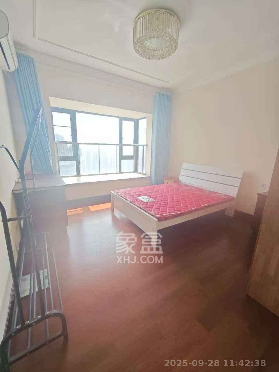 恒大御景天下城一期  4室2厅2卫    2300.0元/月室内图