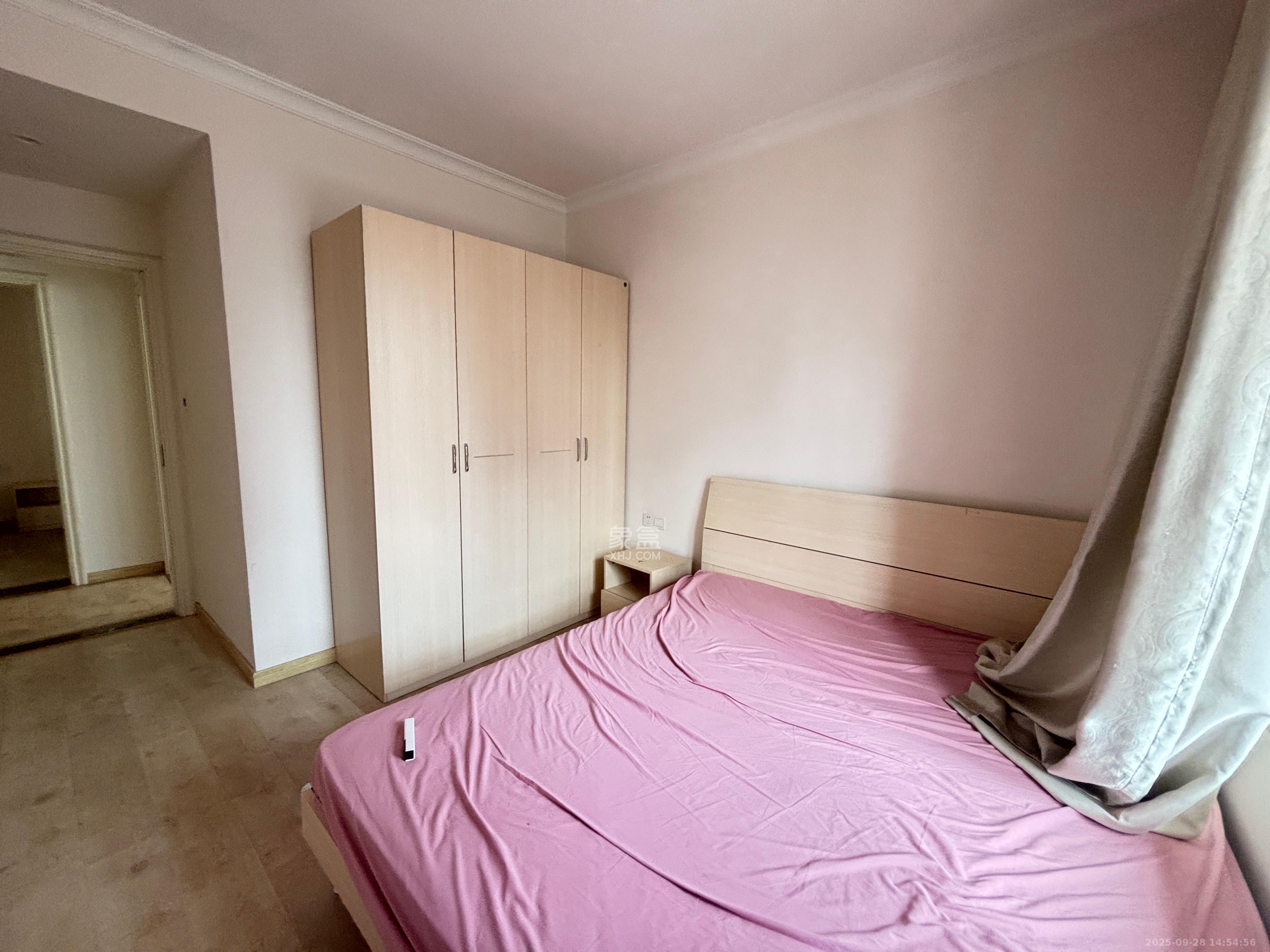 五江天街南区 3室2厅1卫 2400.0元/月 五江天街南区 3室2厅1卫 2400.0元/月室内图