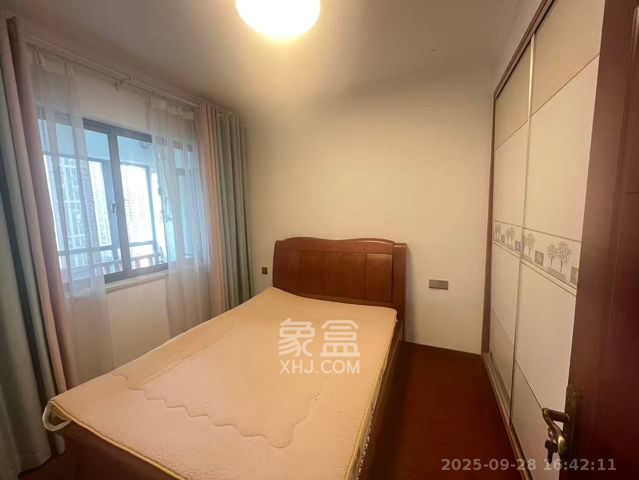 旭辉华庭  3室2厅2卫    2100.0元/月室内图