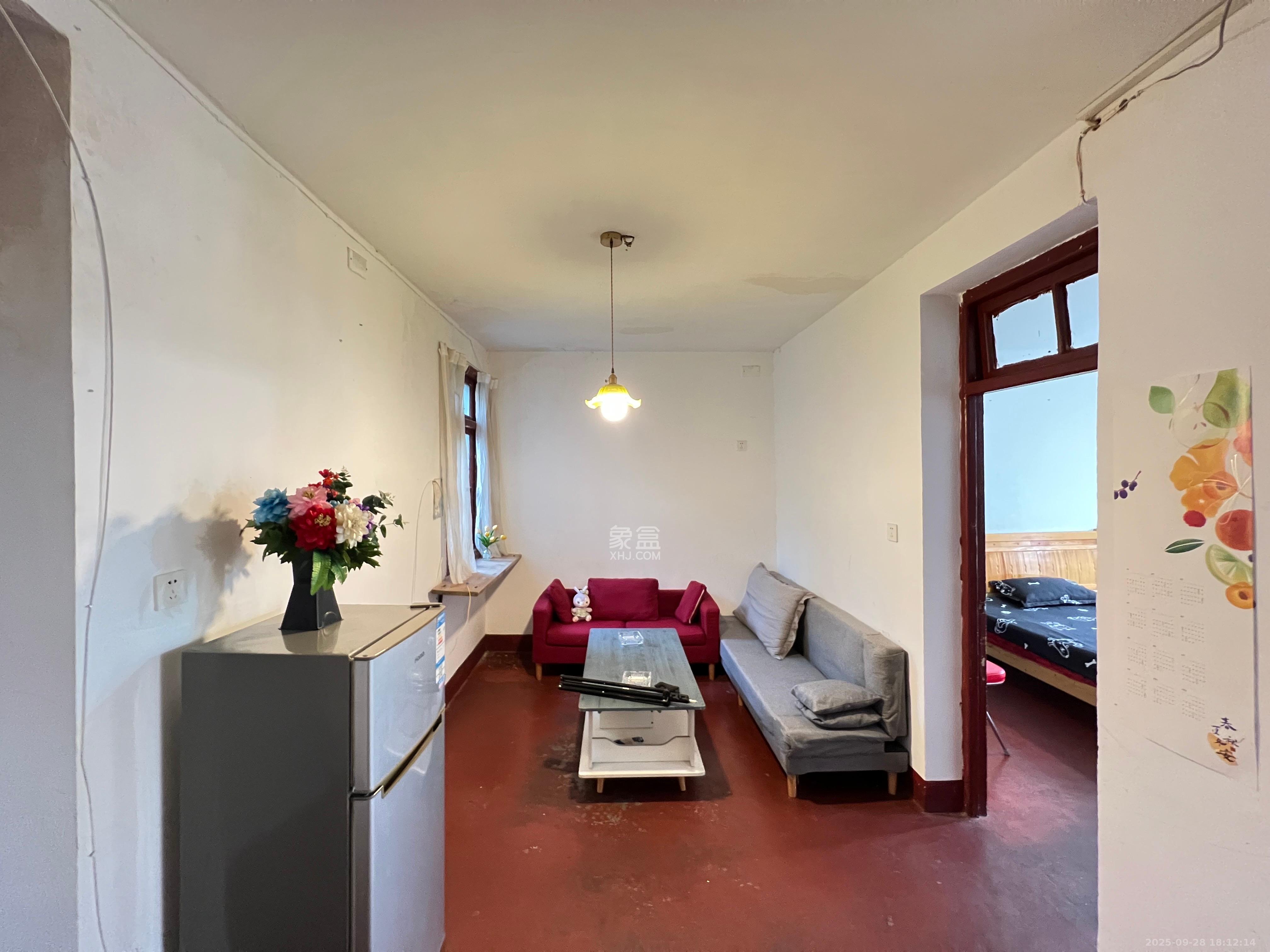 王公塘社区 2室1厅1卫 1100.0元/月 王公塘社区 2室1厅1卫 1100.0元/月室内图