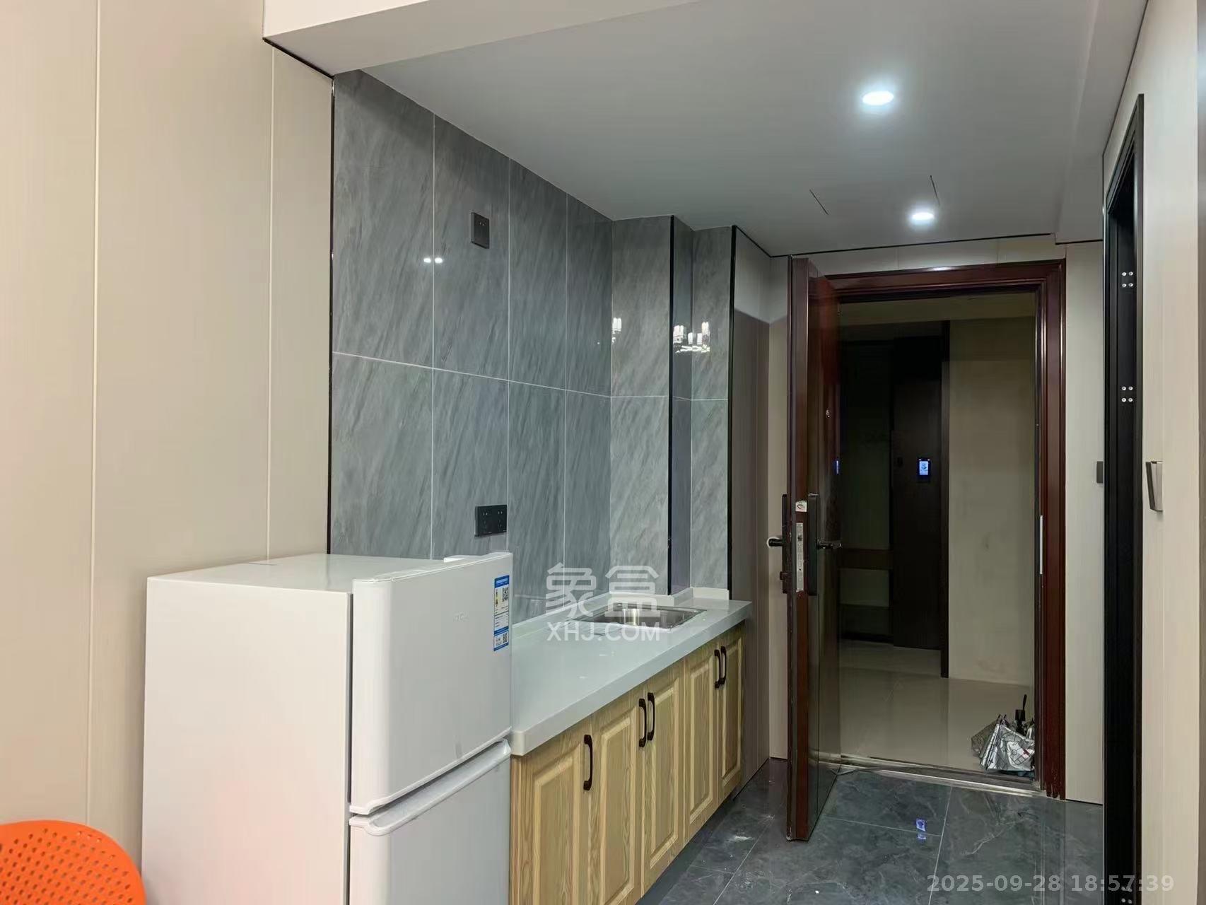 碧桂园城市之光 1室1厅1卫 1500.0元/月 碧桂园城市之光 1室1厅1卫 1500.0元/月室内图