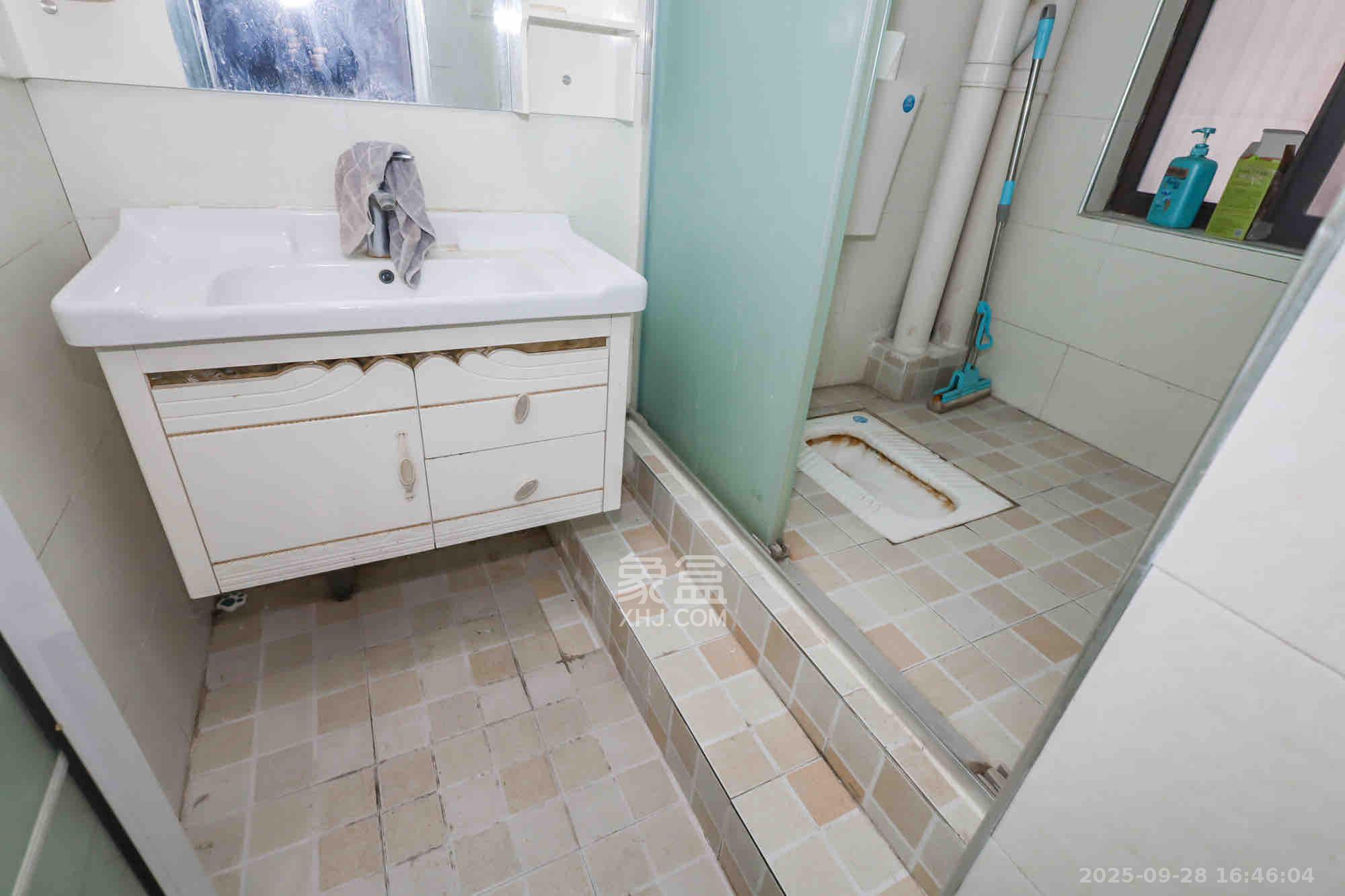 绿地中央广场 1室1厅1卫 2100.0元/月 绿地中央广场 1室1厅1卫 2100.0元/月室内图