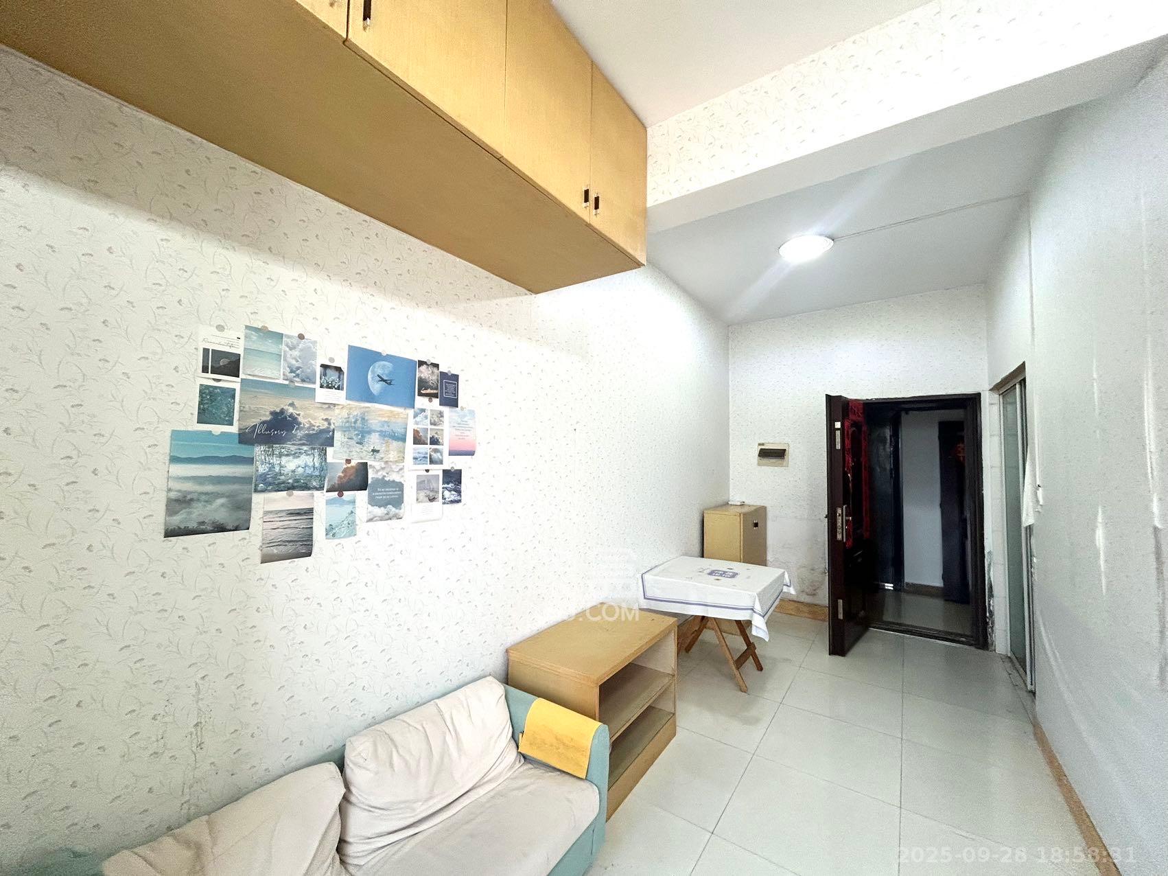 红星国际星城  2室1厅1卫    1160.0元/月 红星国际星城  2室1厅1卫    1160.0元/月